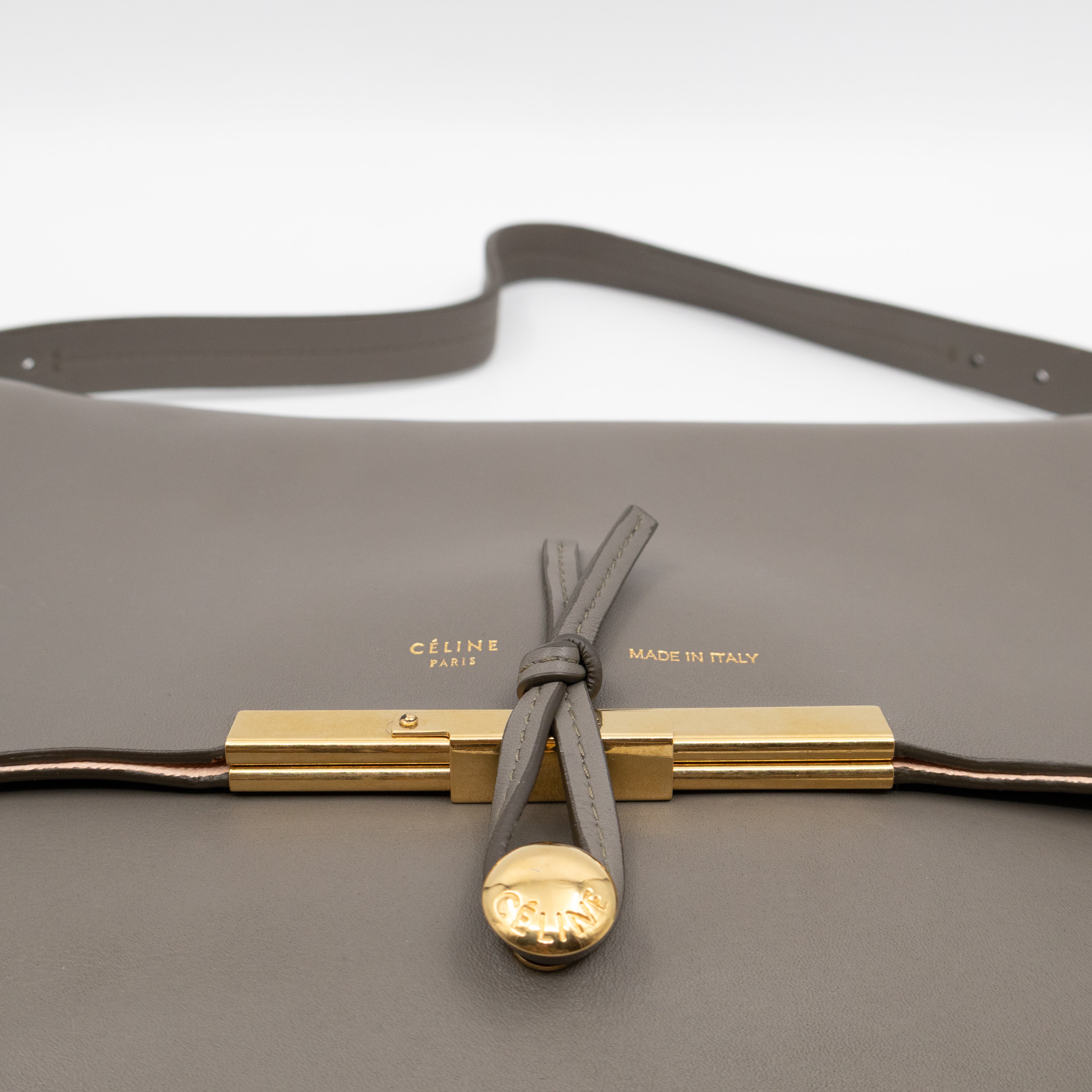 Clasp Fold-over Bag Grey Leather