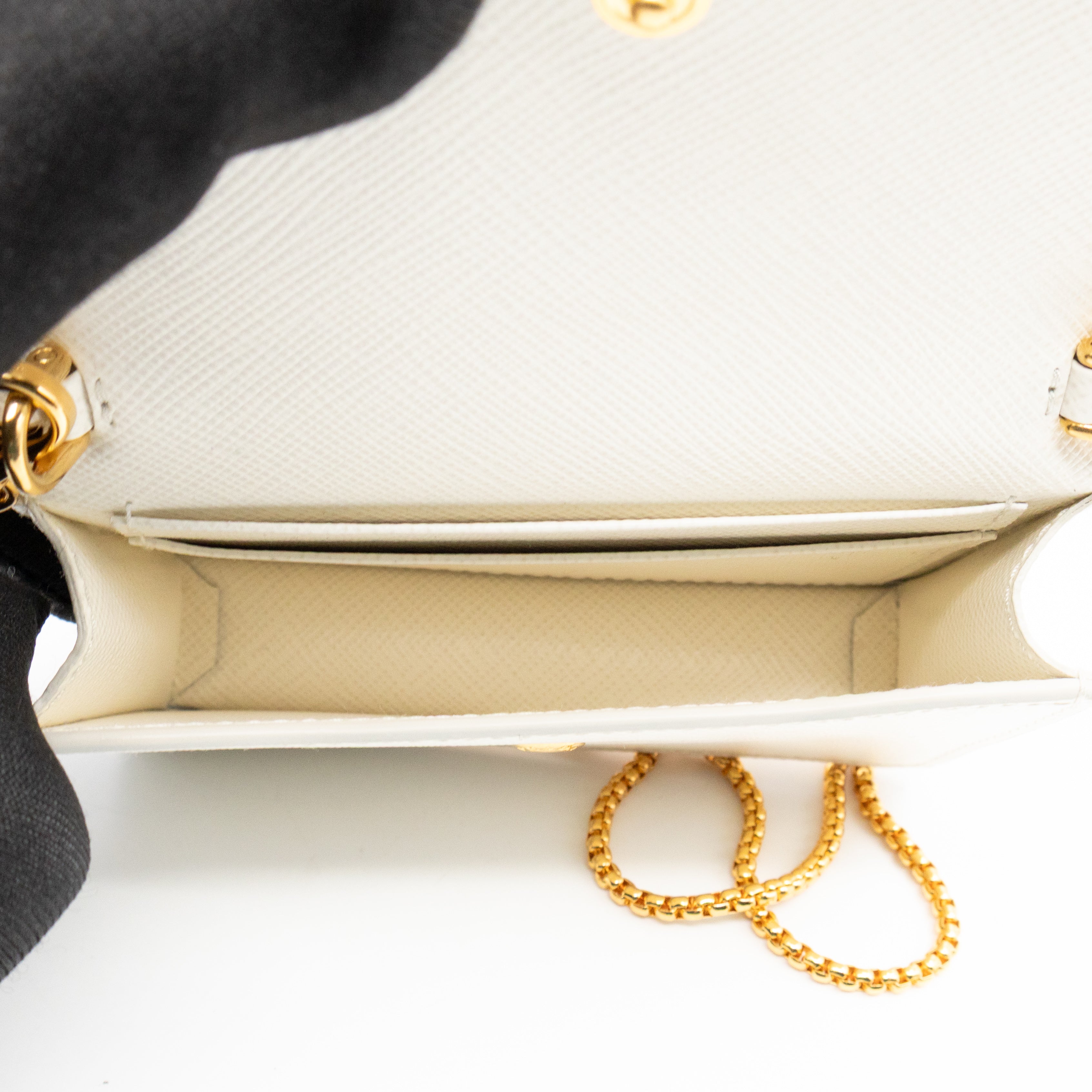 Card Holder With Chain White Saffiano Leather