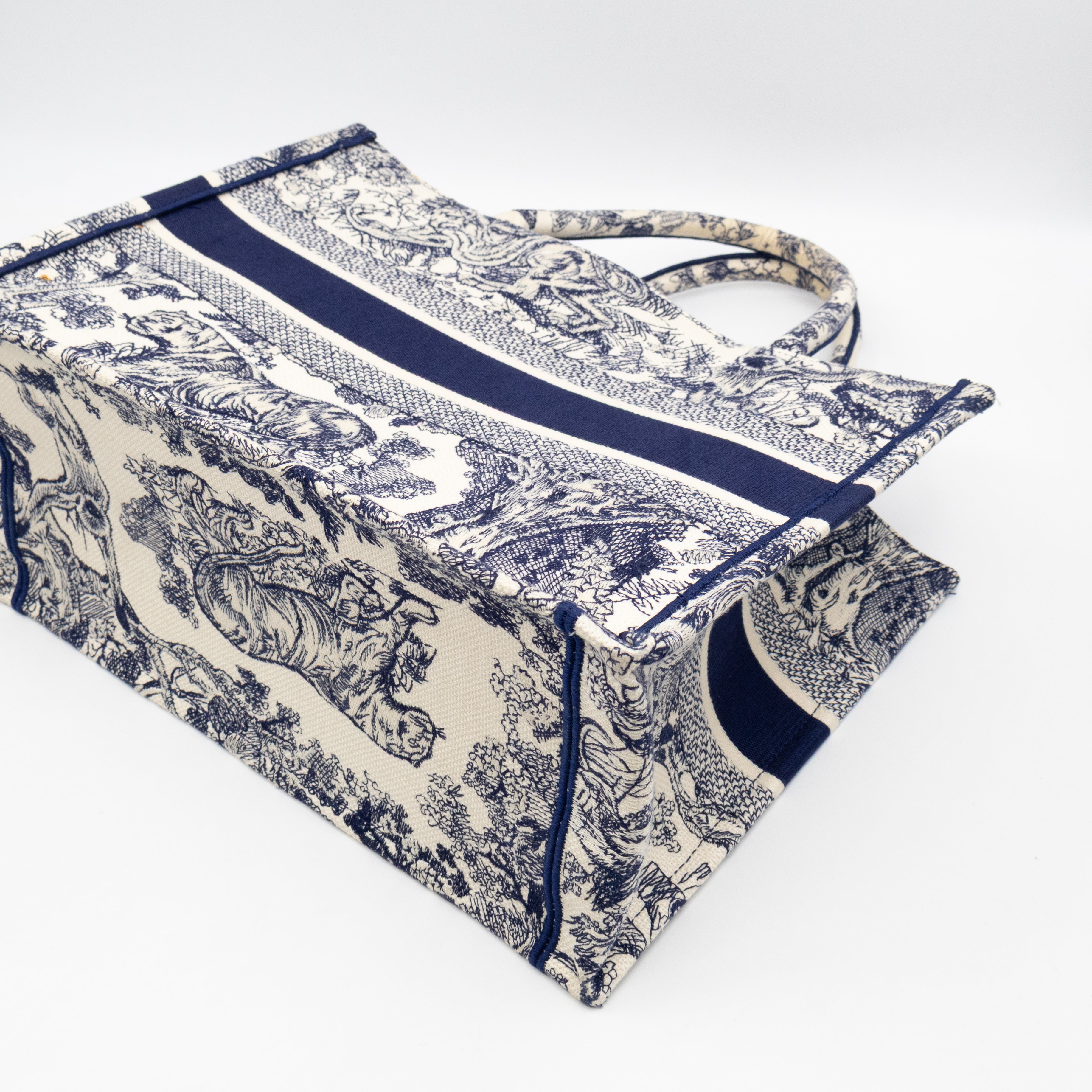 Book Tote Medium Navy & White Toile de Jouy Sauvage Embroidery