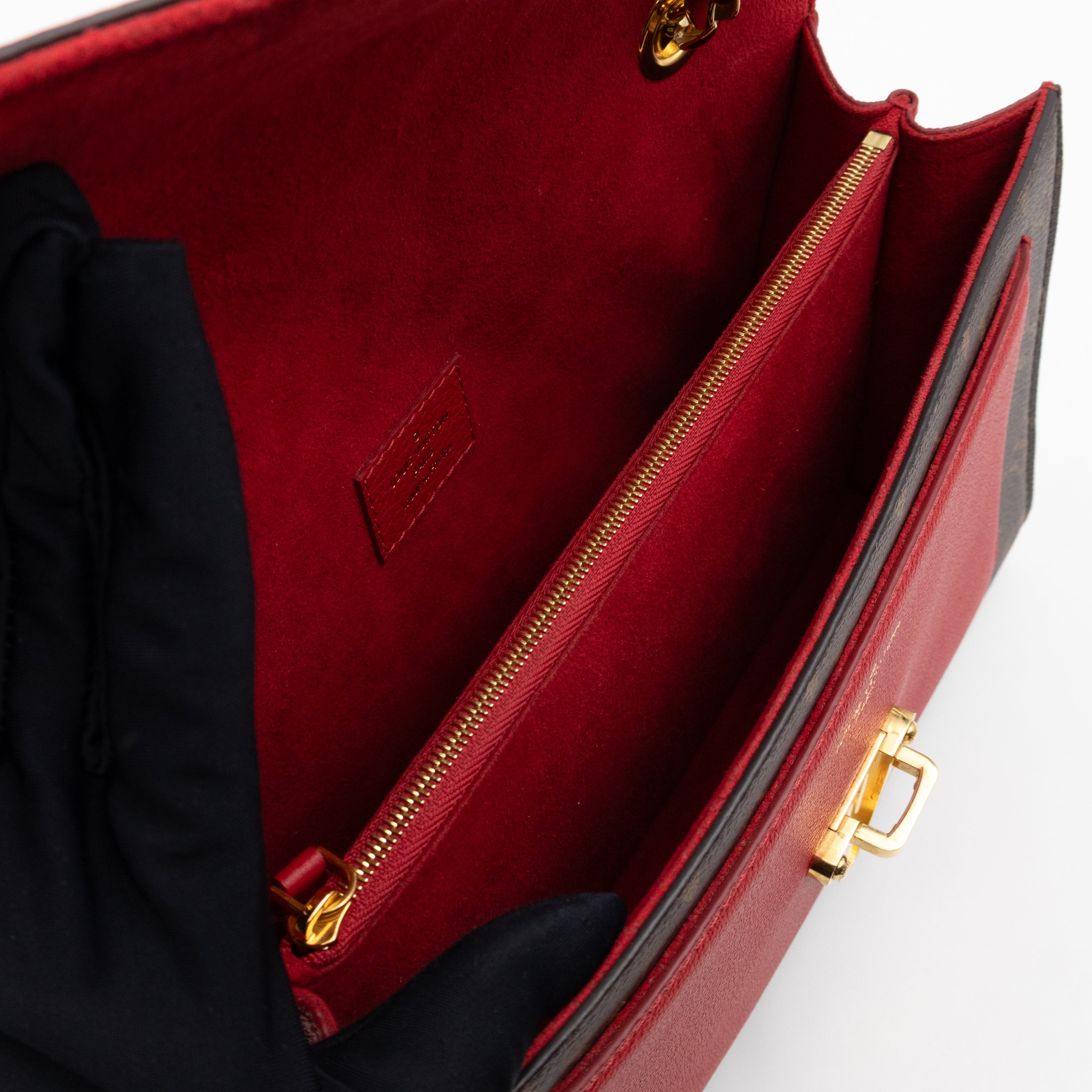 Victoire Monogram Red