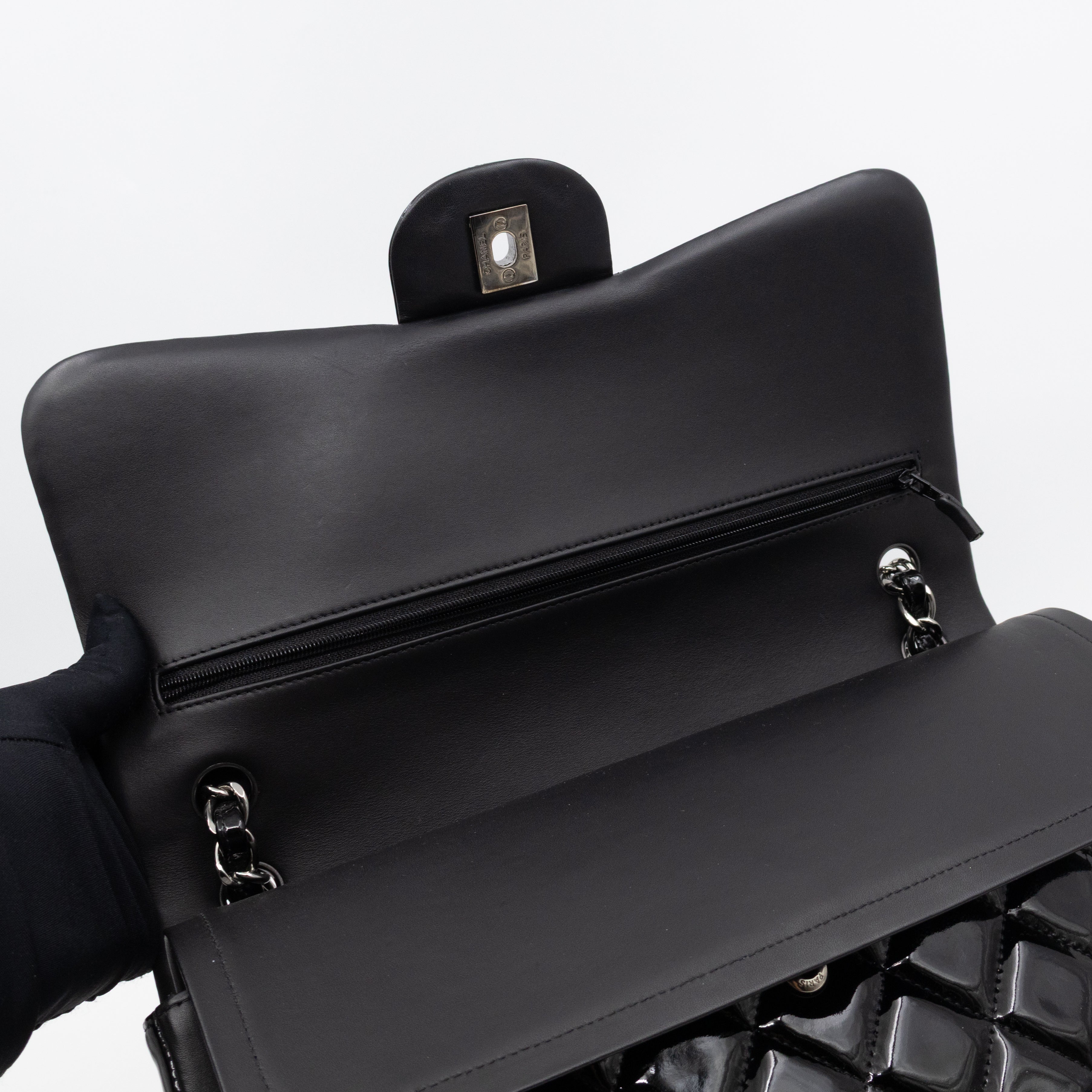 Classic Double Flap Jumbo Black Patent Leather