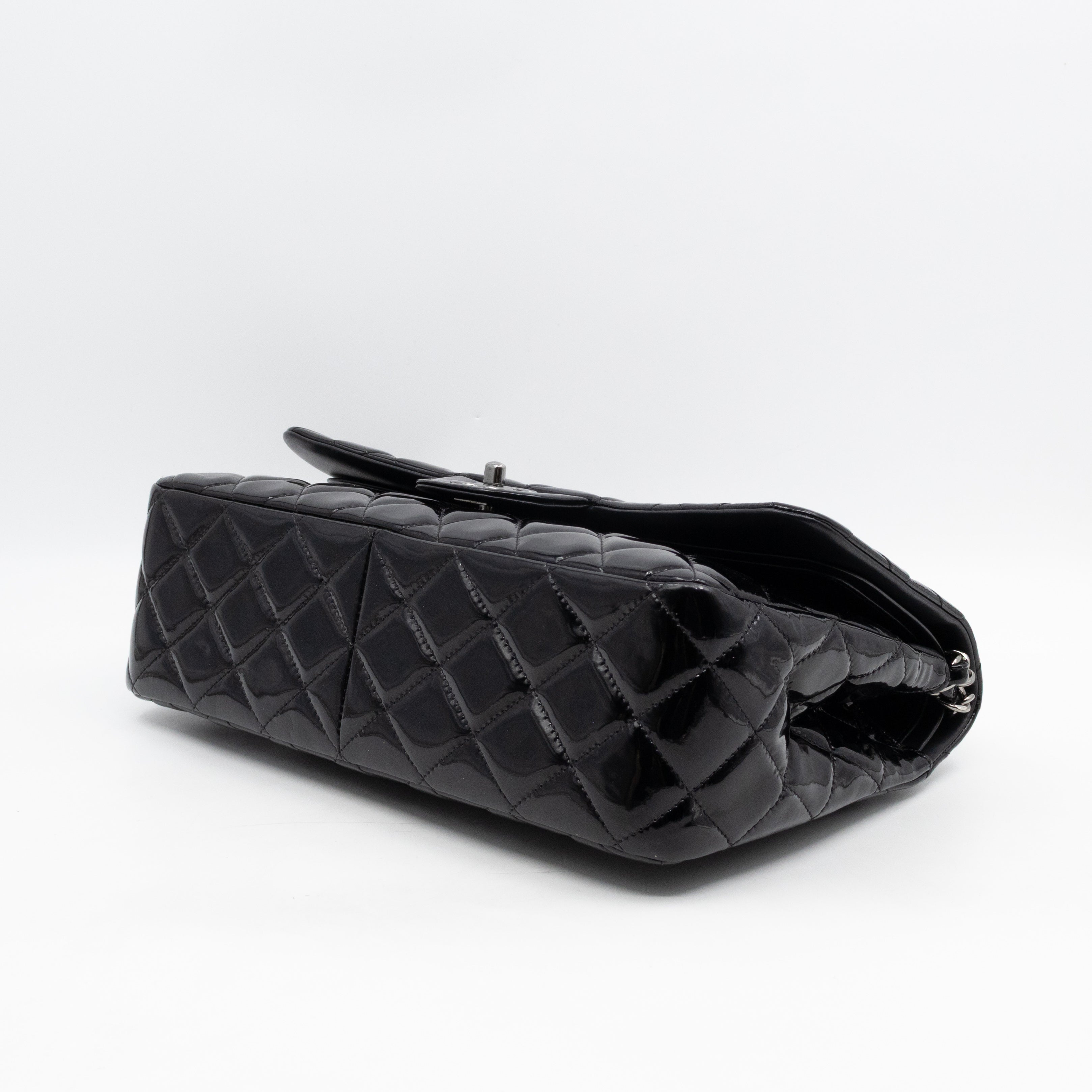 Classic Double Flap Jumbo Black Patent Leather