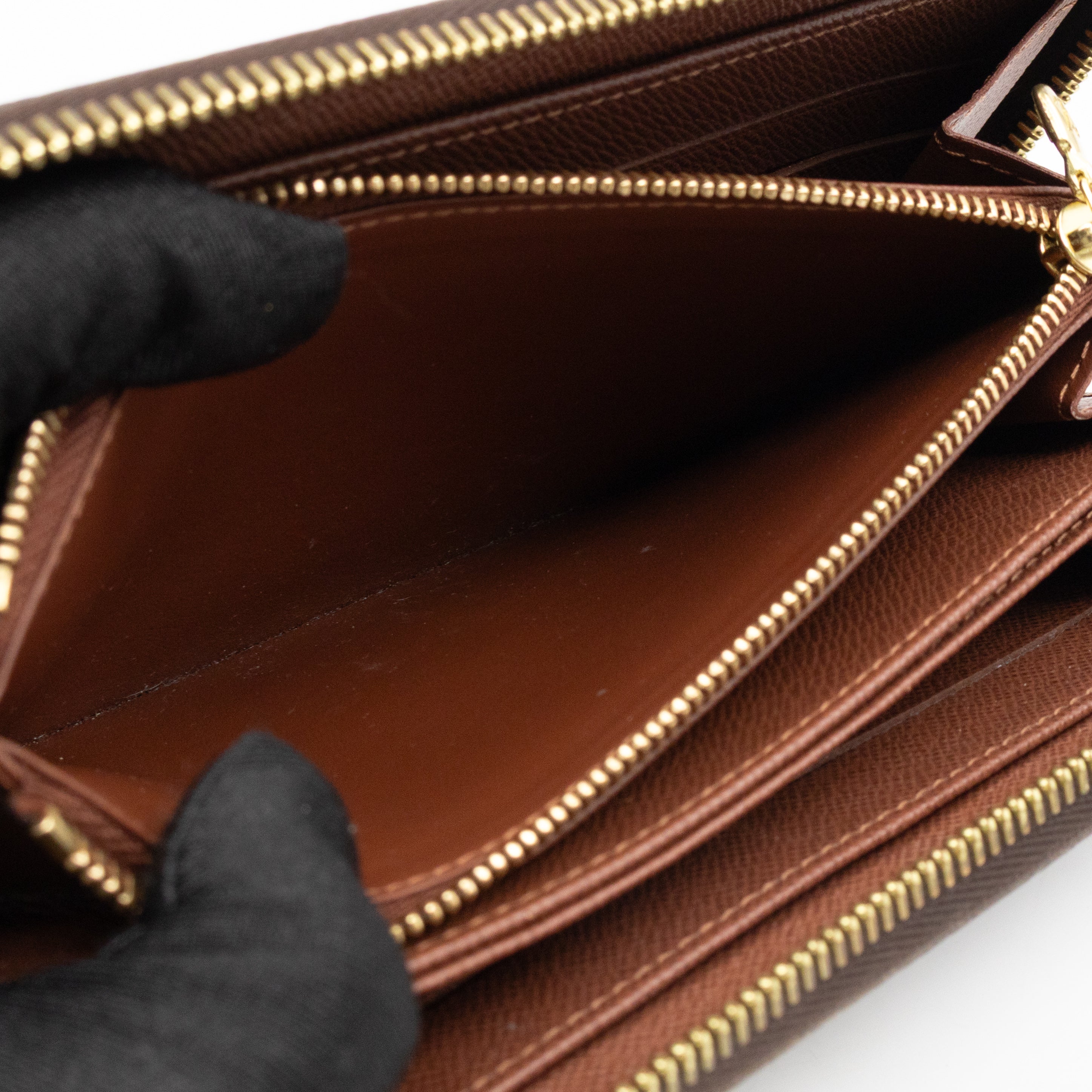 Zippy Wallet Monogram