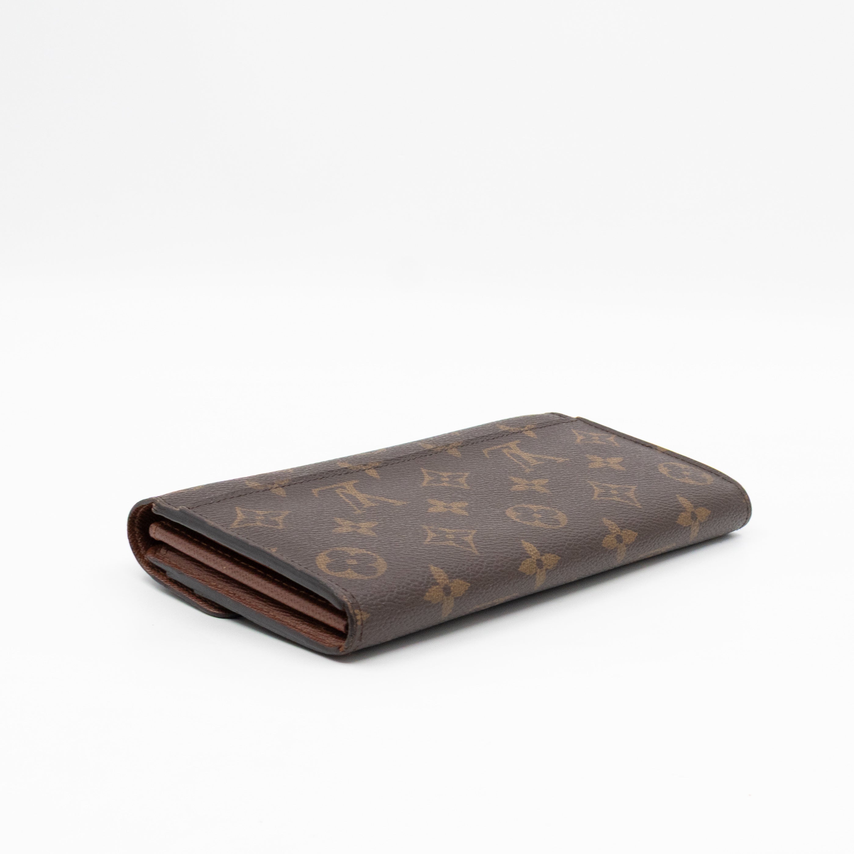 Sarah Wallet Monogram