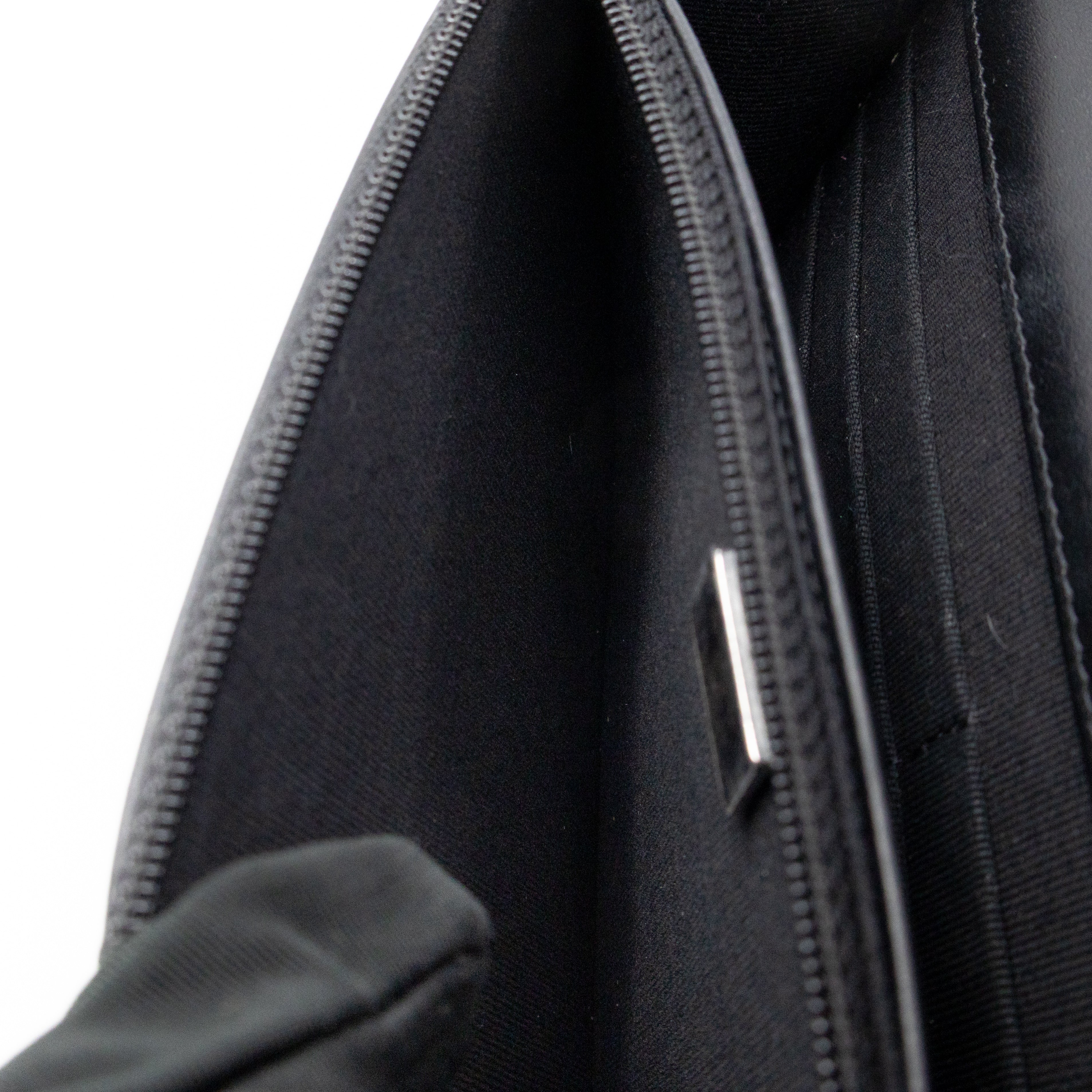 Boy Wallet On Chain Black Caviar Ruthenium