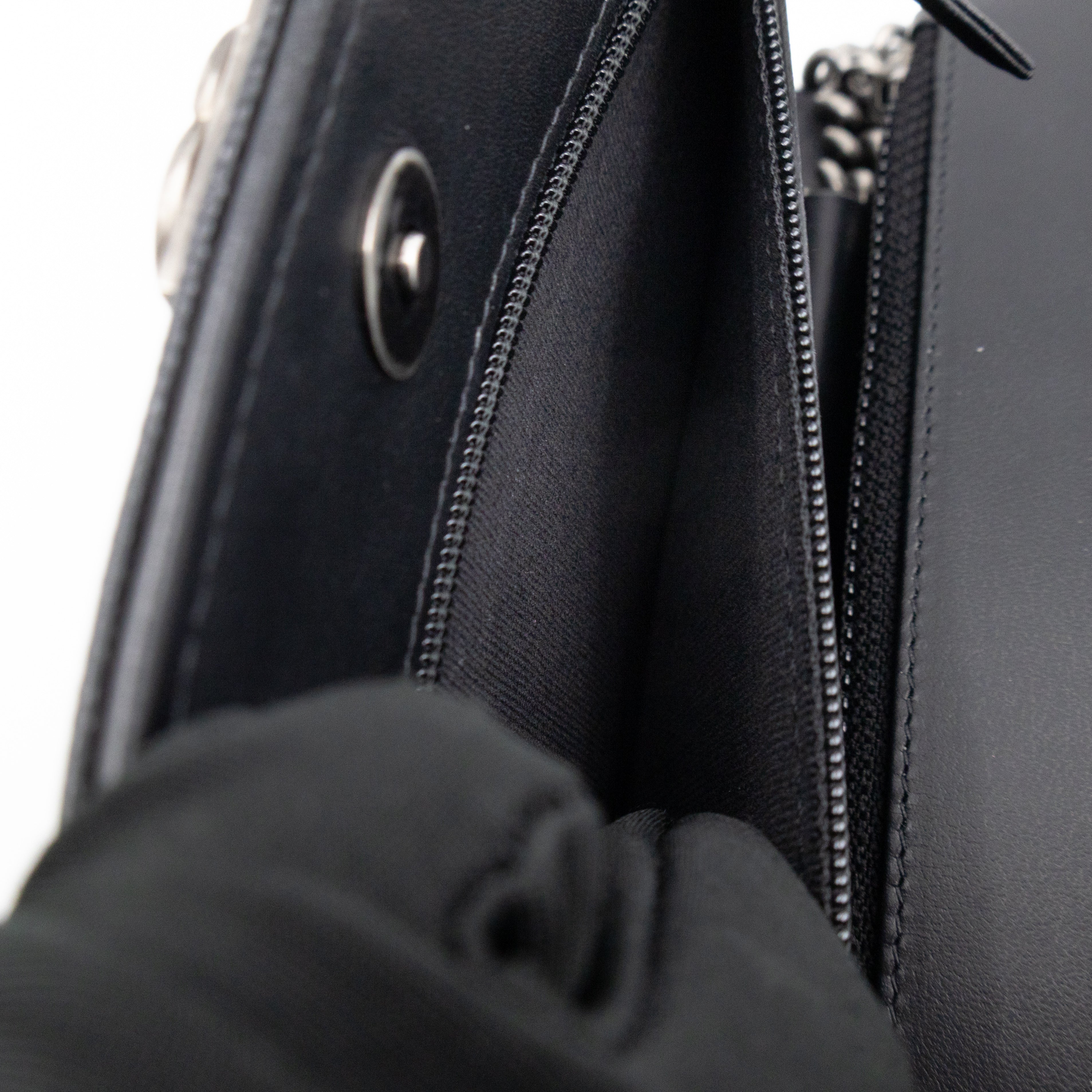 Boy Wallet On Chain Black Caviar Ruthenium