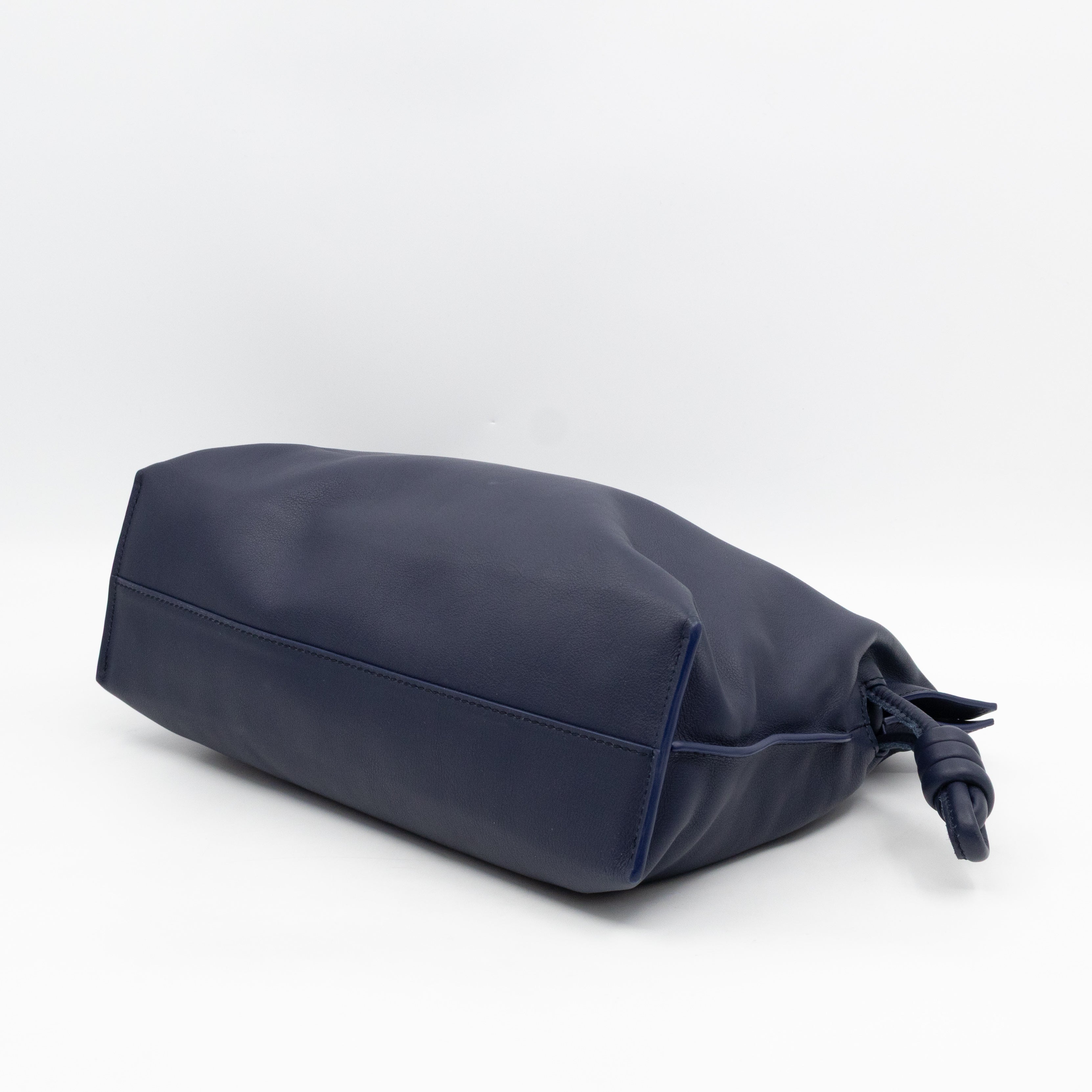 Flamenco Medium Bag with Spiral Strap Abyss Blue Leather