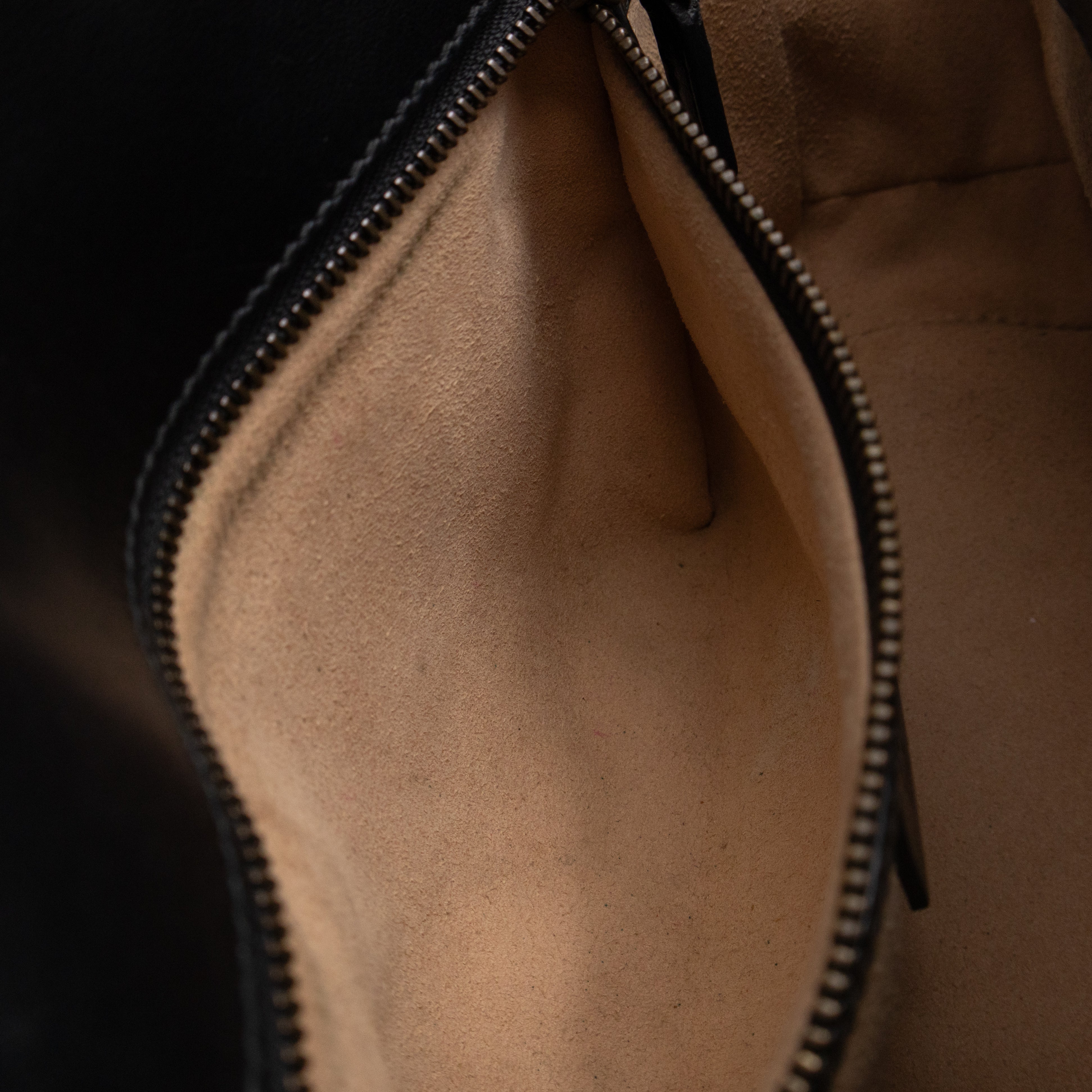 GG Marmont Flap Medium Black Leather