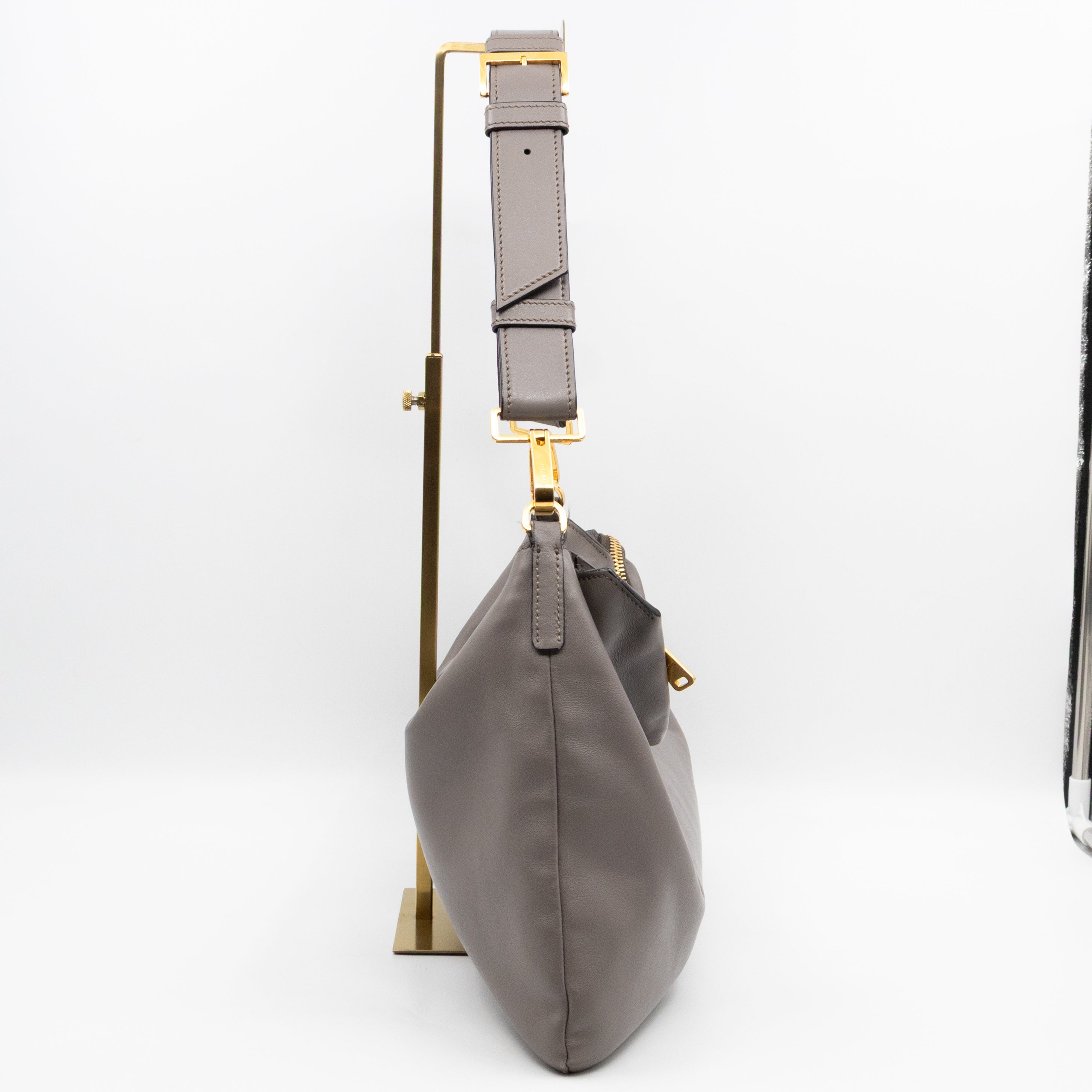 Shoulder Bag Argilla Grey Soft Calf Leather