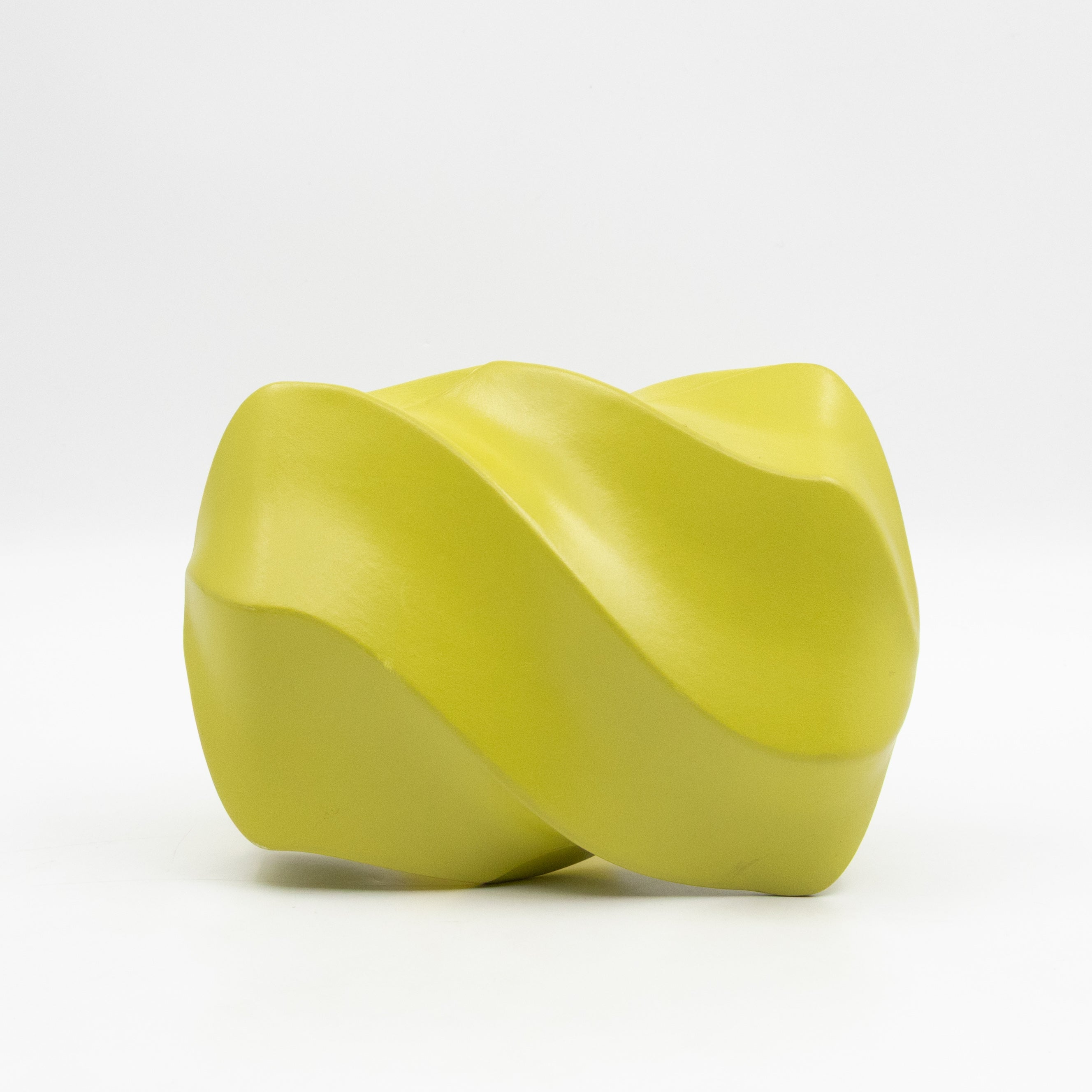 Whirl Spiral Clutch Kiwi Leather