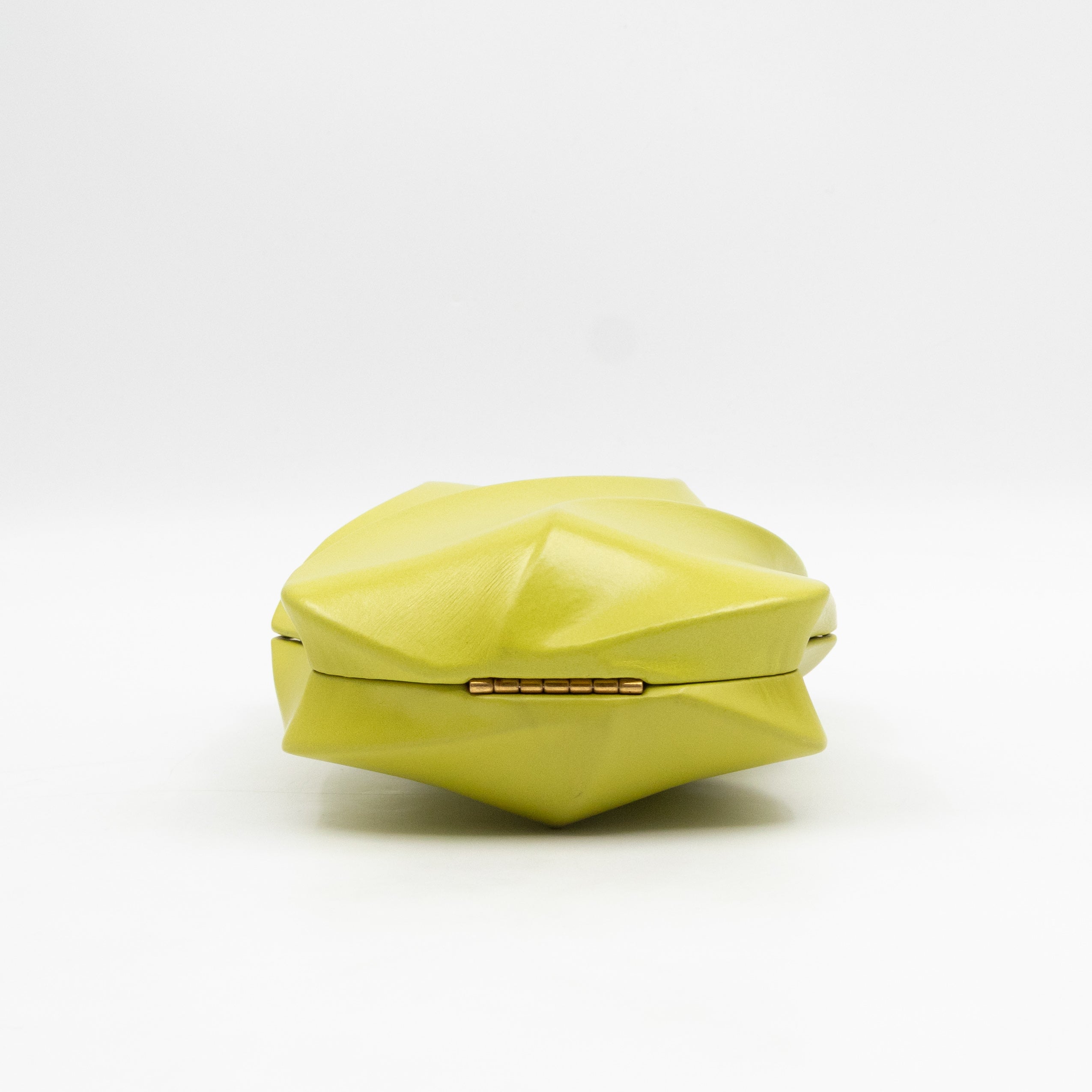 Whirl Spiral Clutch Kiwi Leather