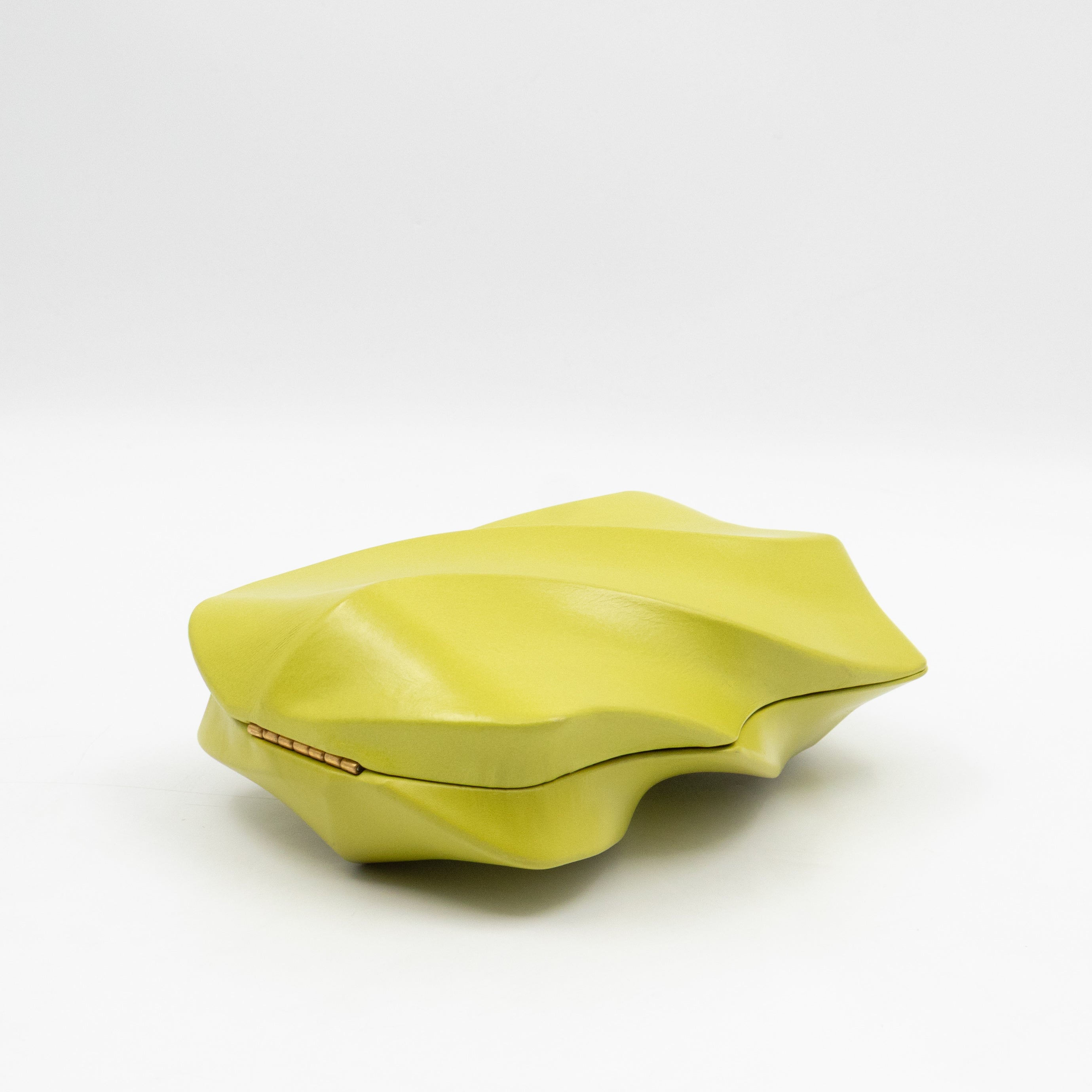 Whirl Spiral Clutch Kiwi Leather