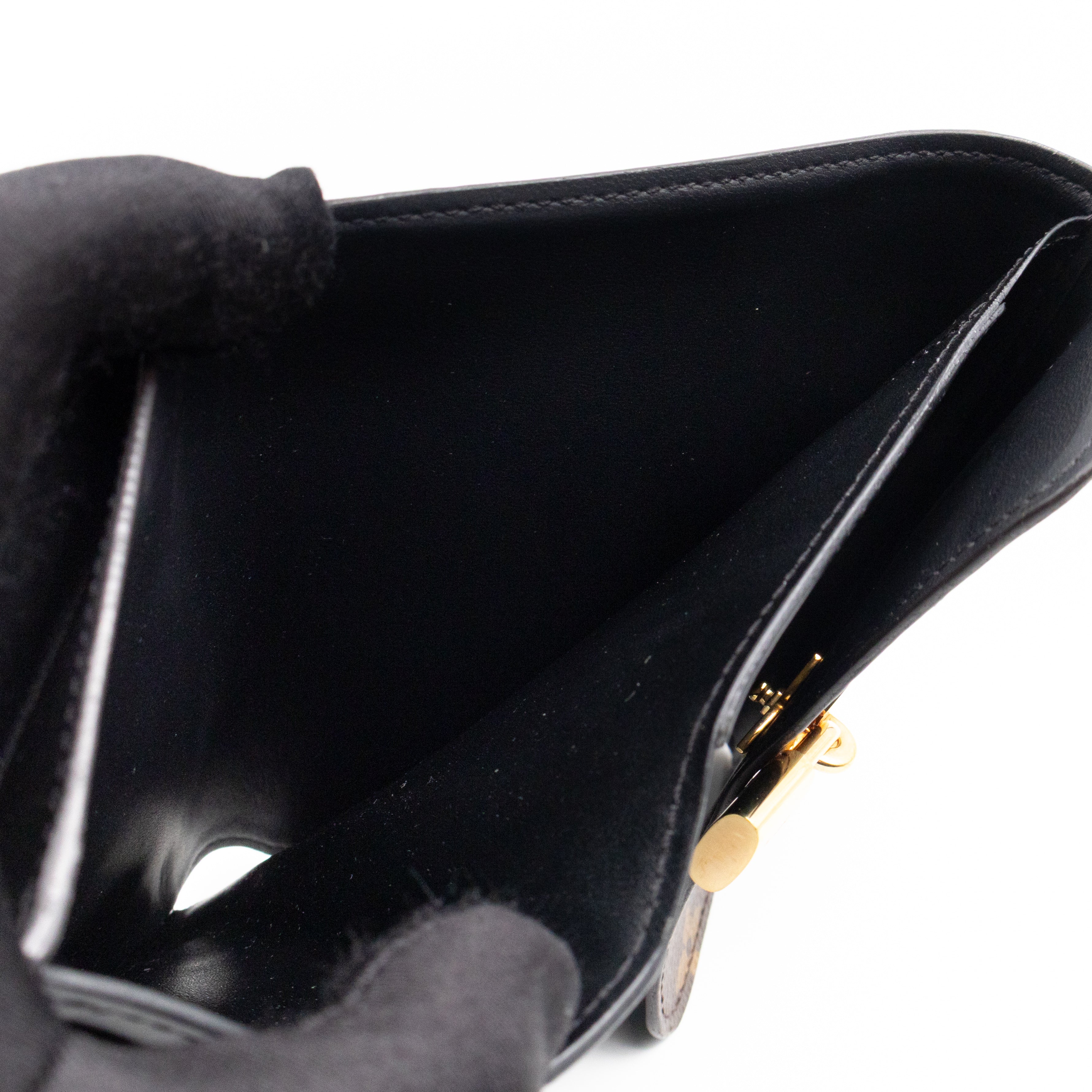 Flower Lock Compact Wallet Monogram Black