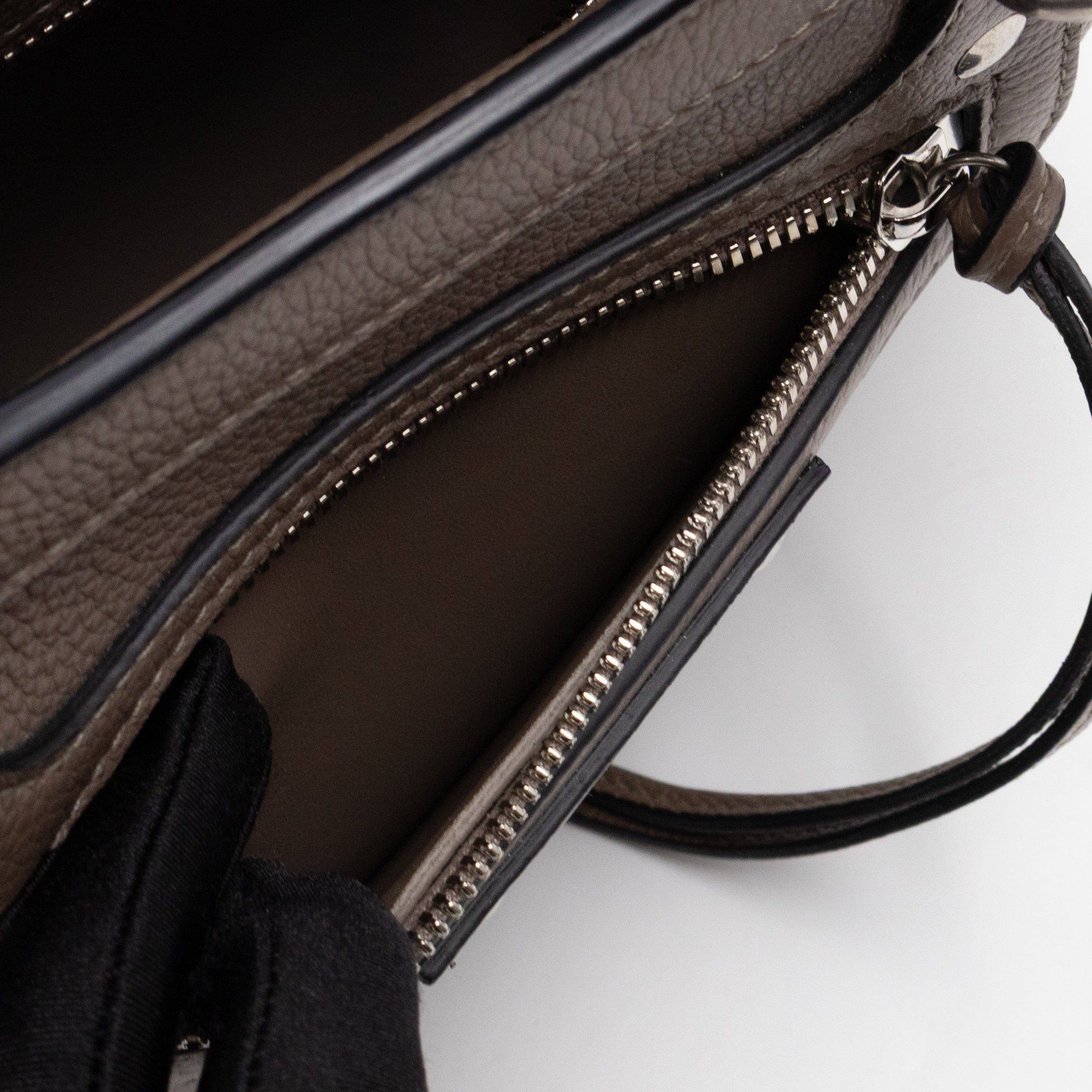 Neo Classic City Small Mink Grey Leather