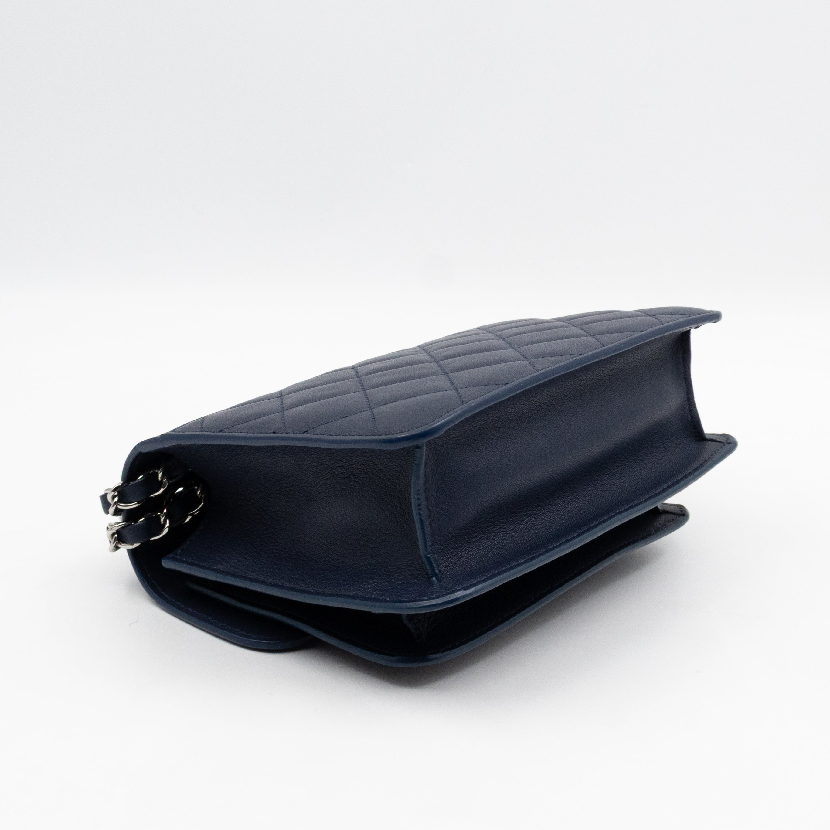 CC Box Flap Bag Blue Leather