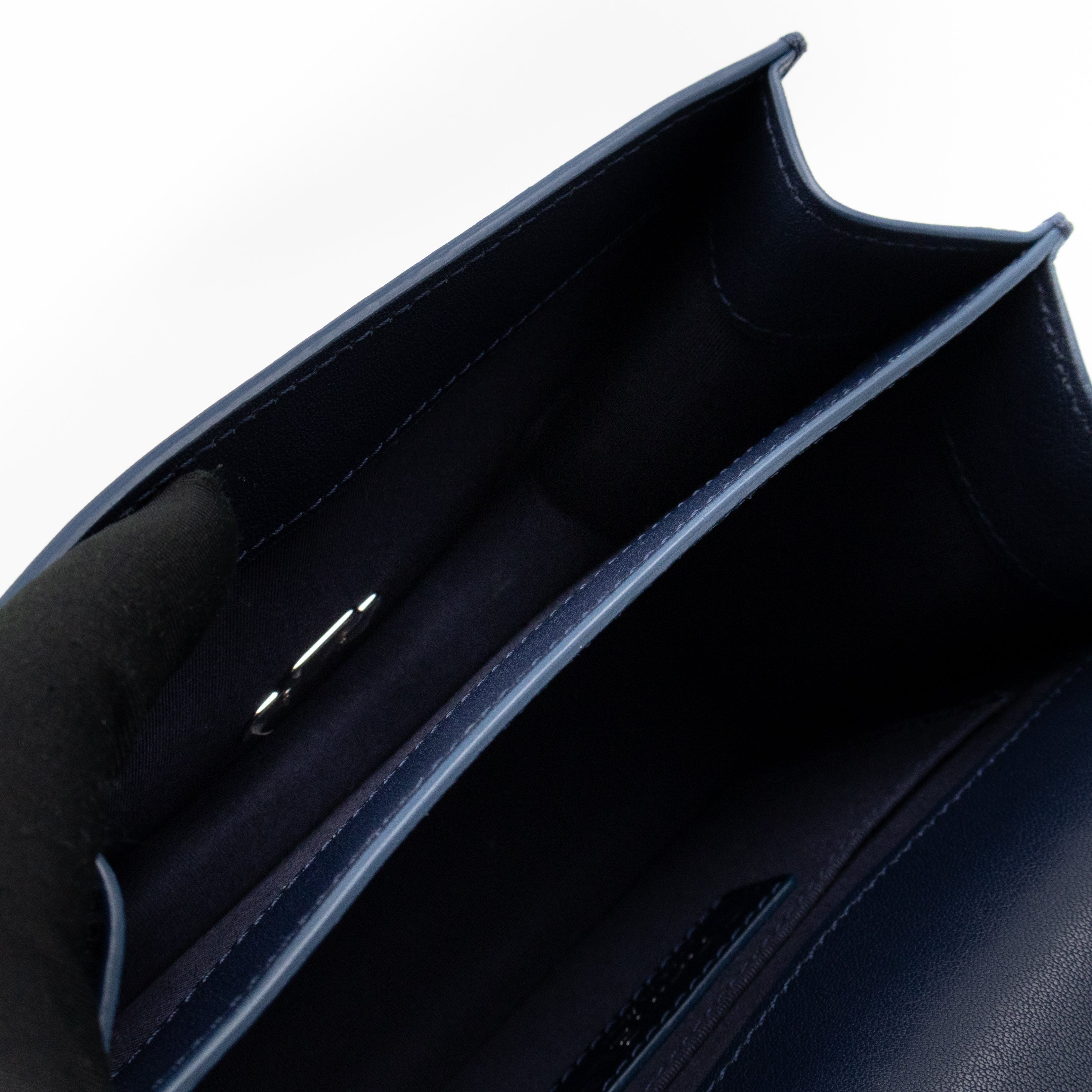 CC Box Flap Bag Blue Leather