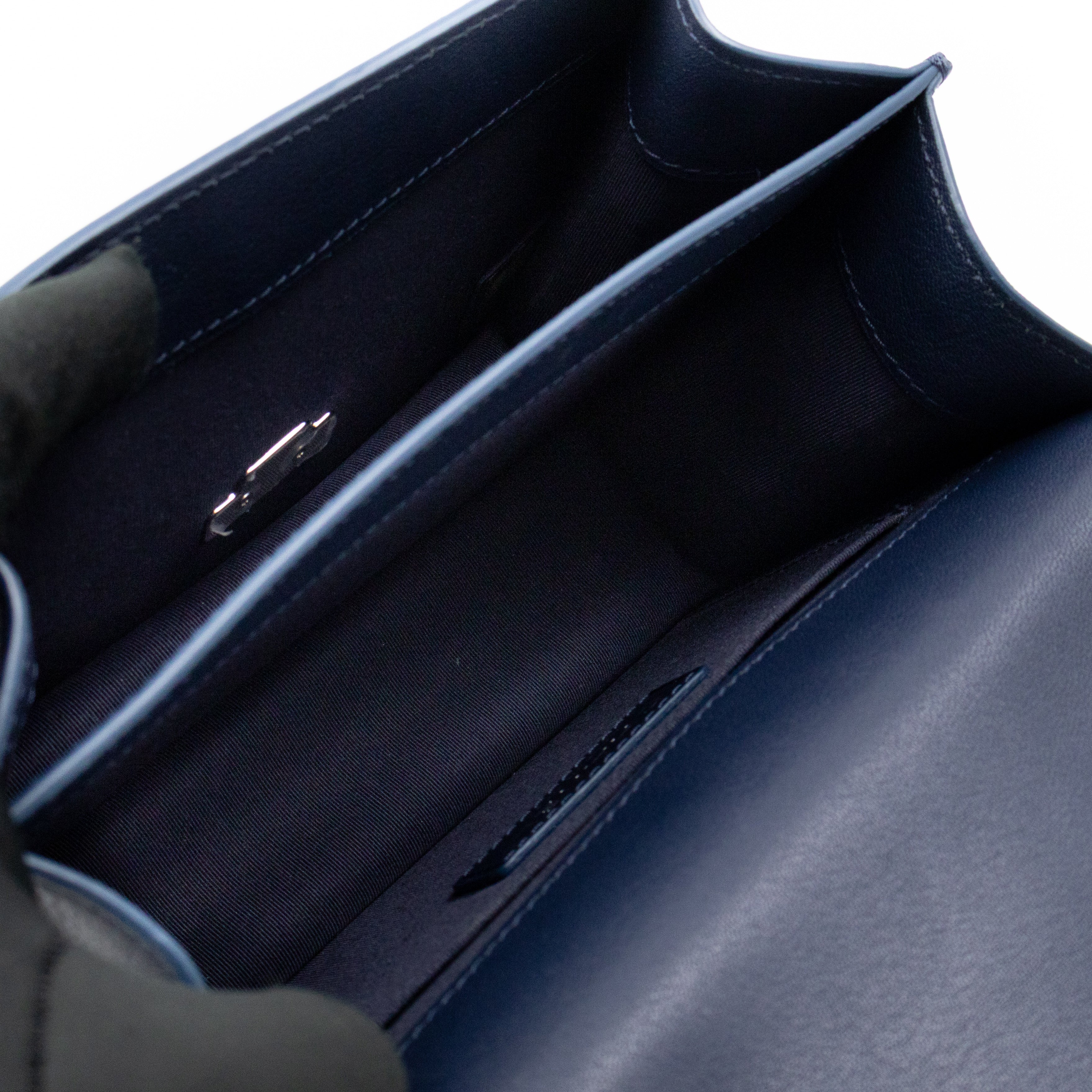 CC Box Flap Bag Blue Leather