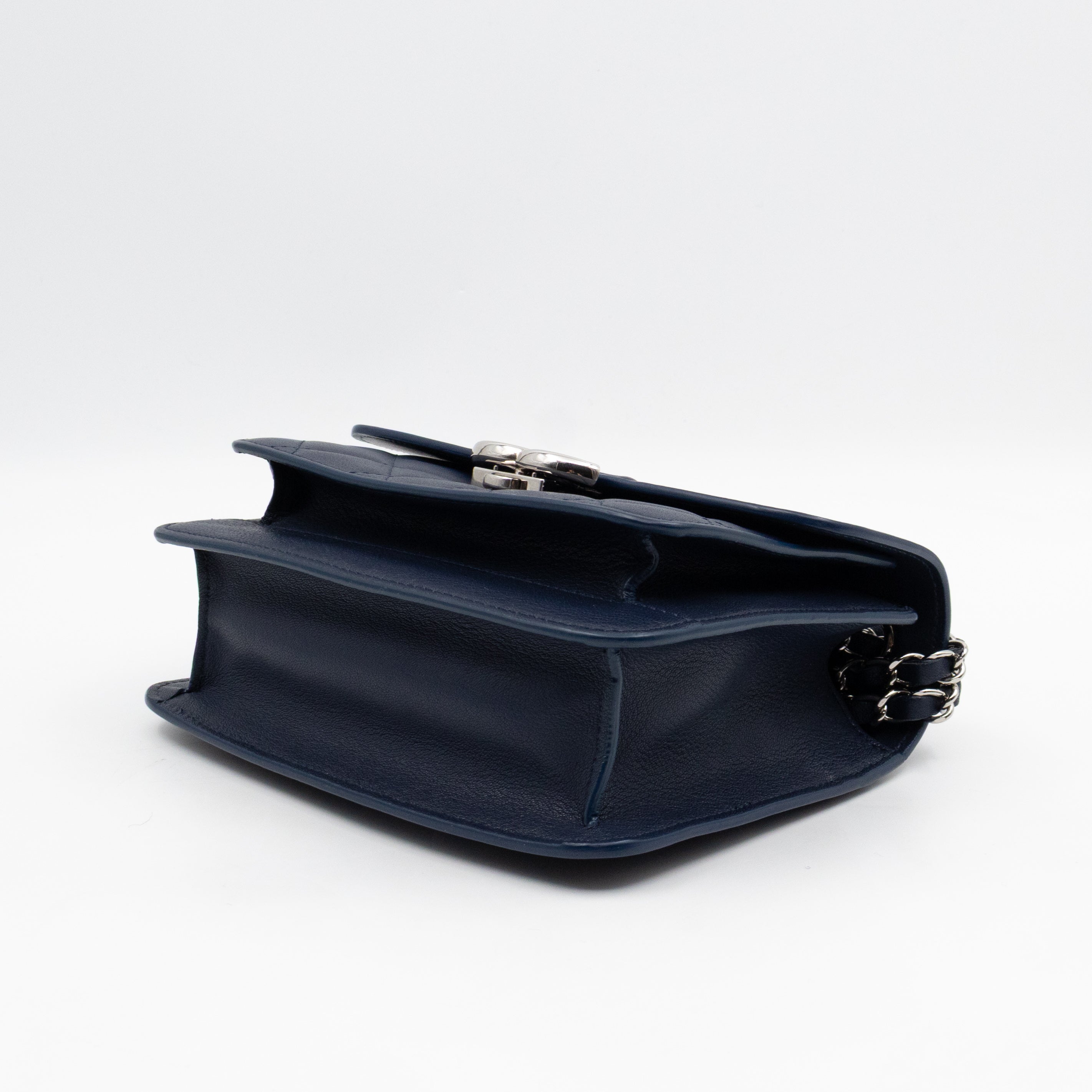 CC Box Flap Bag Blue Leather