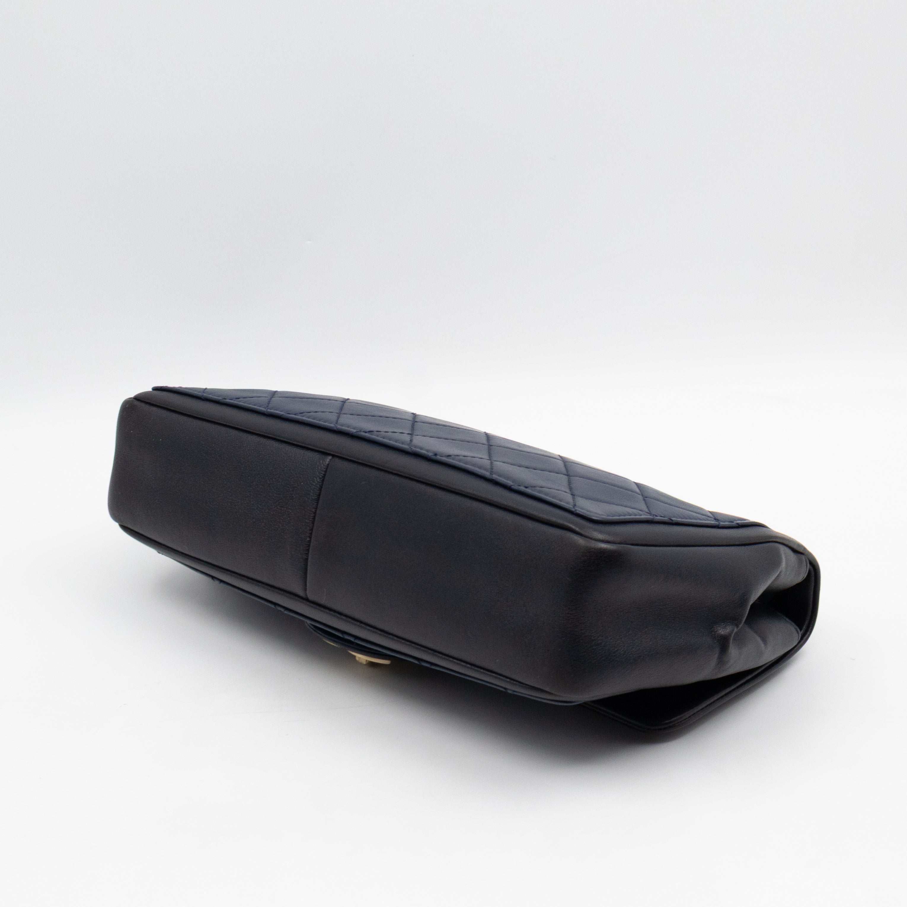 Graphic Medium Flap Bag Blue & Black Leather