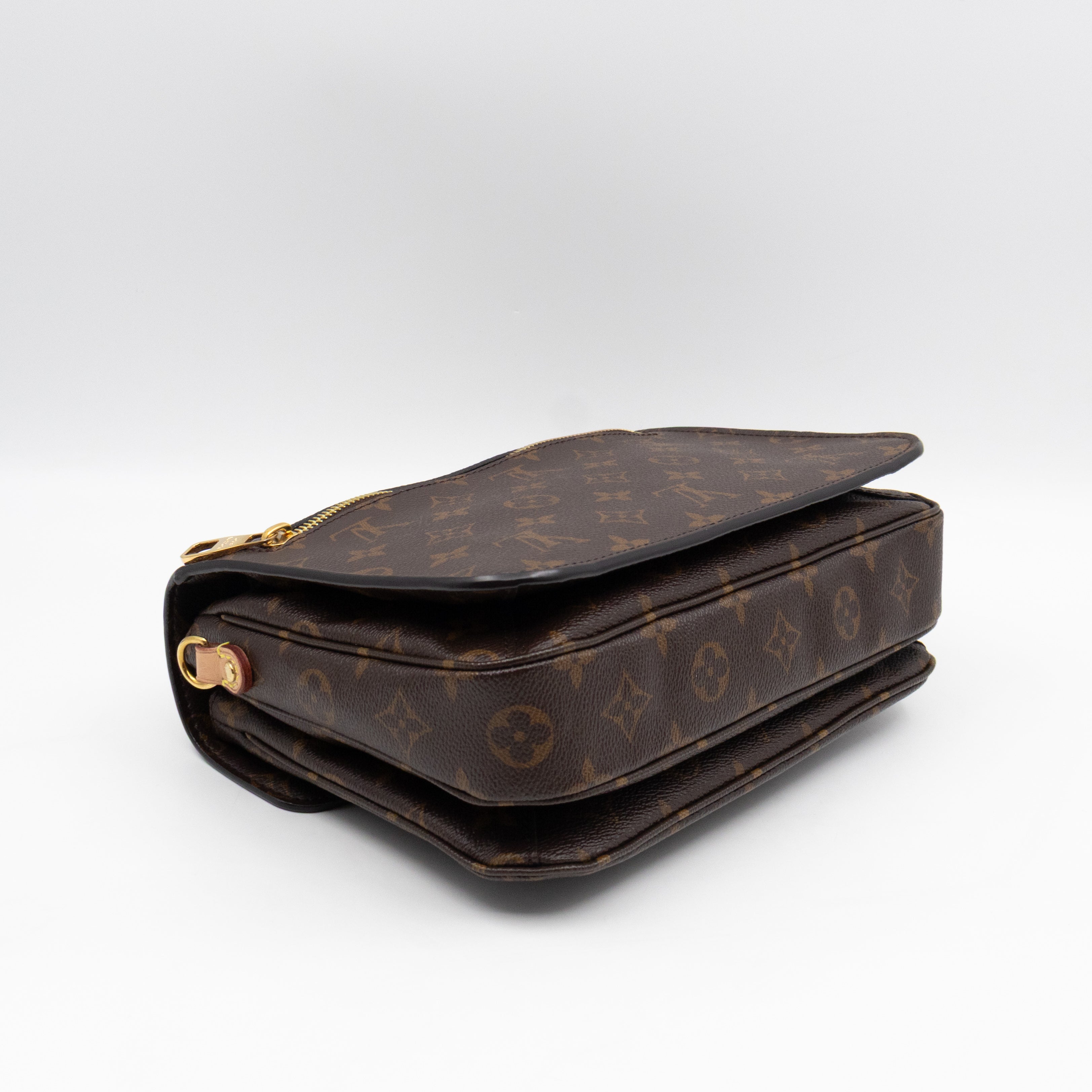 Pochette Metis Monogram