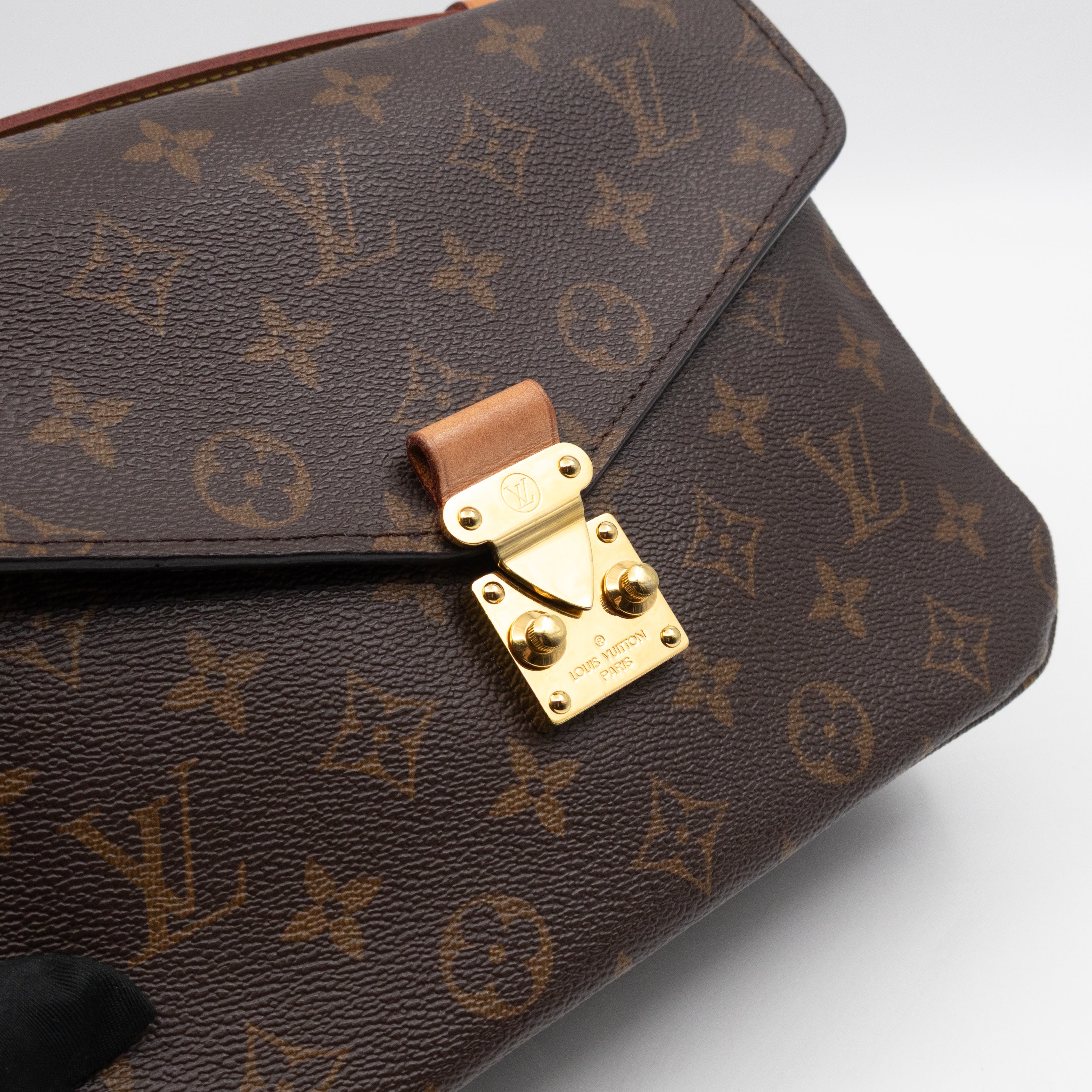 Pochette Metis Monogram