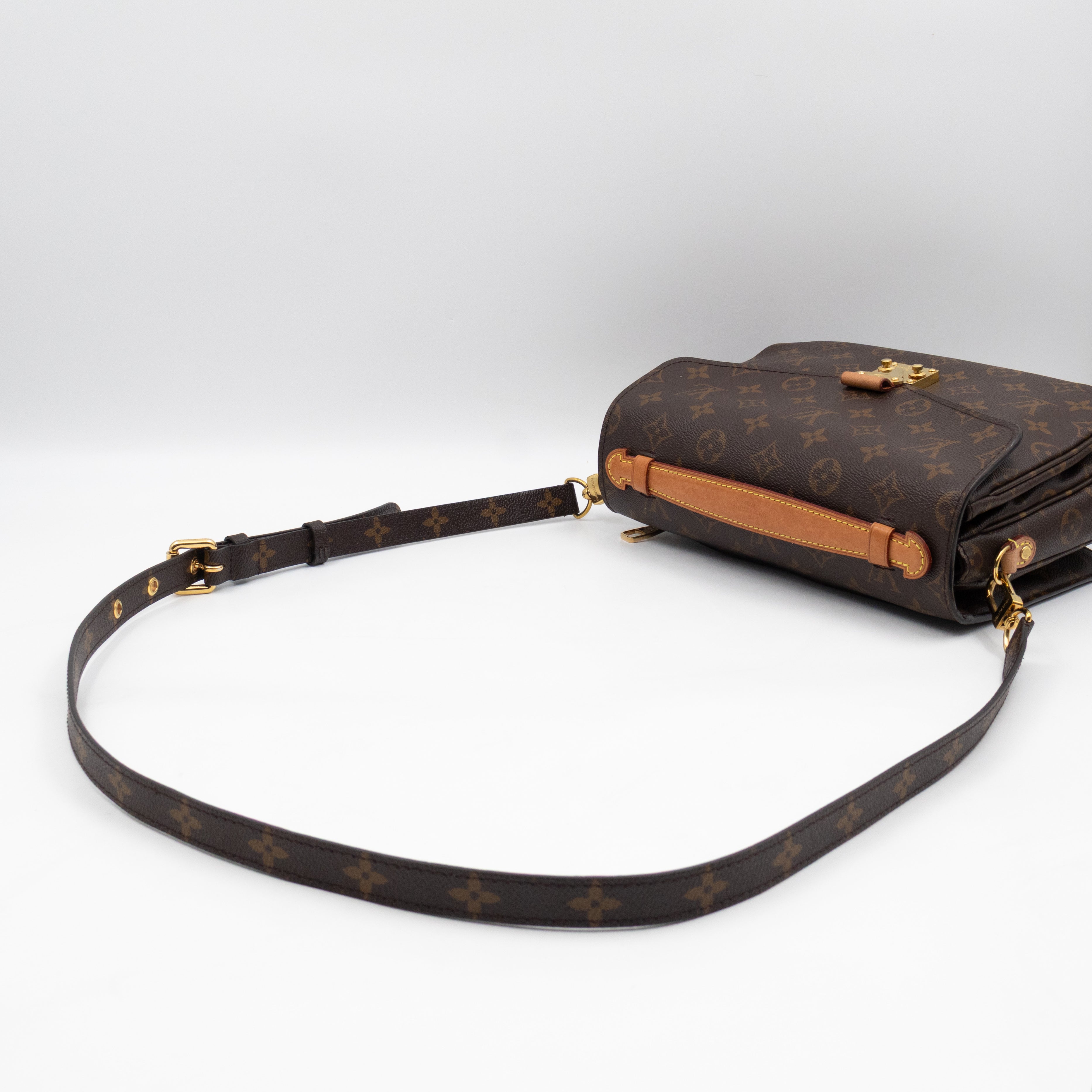 Pochette Metis Monogram