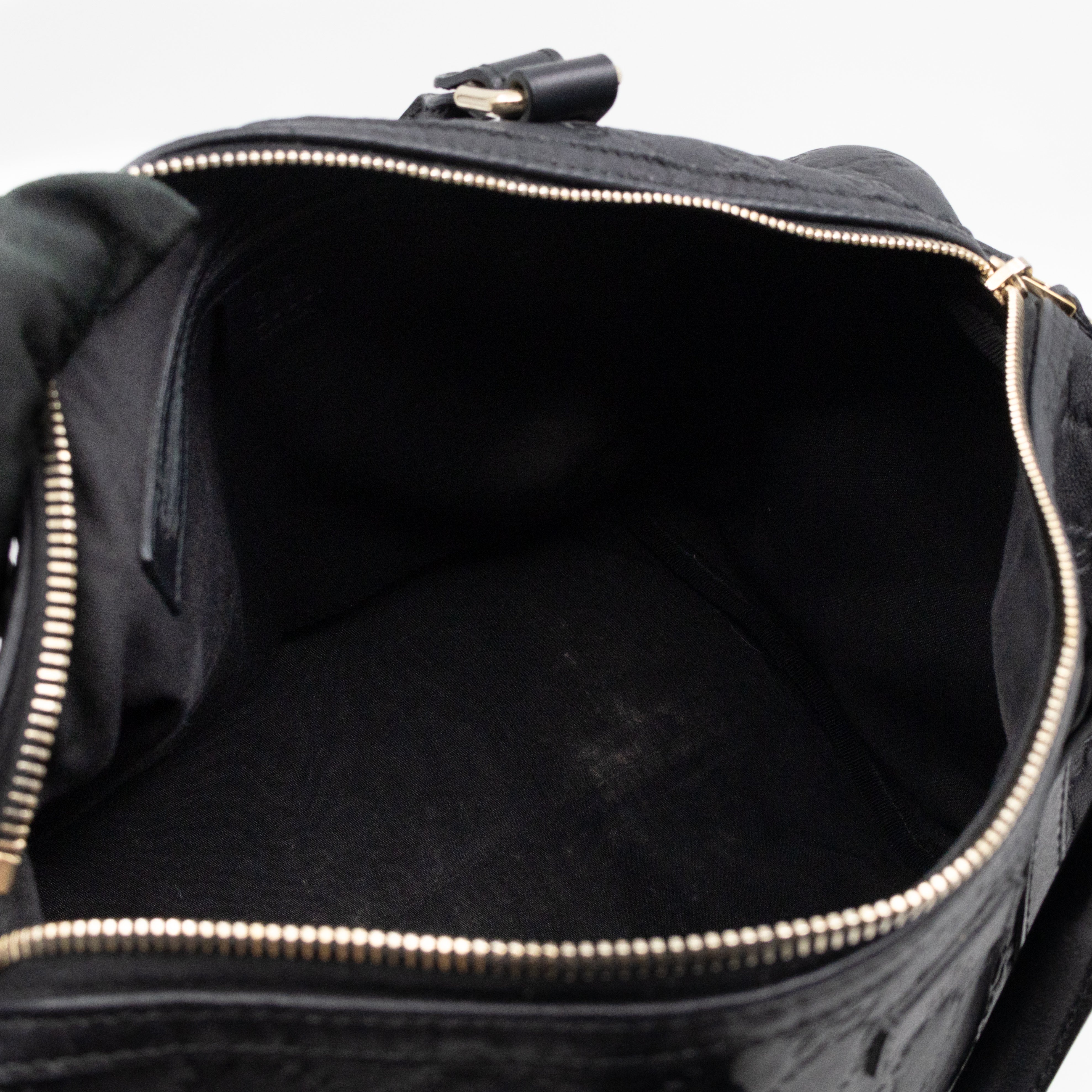 Medium Boston Bag Black Guccissima Leather