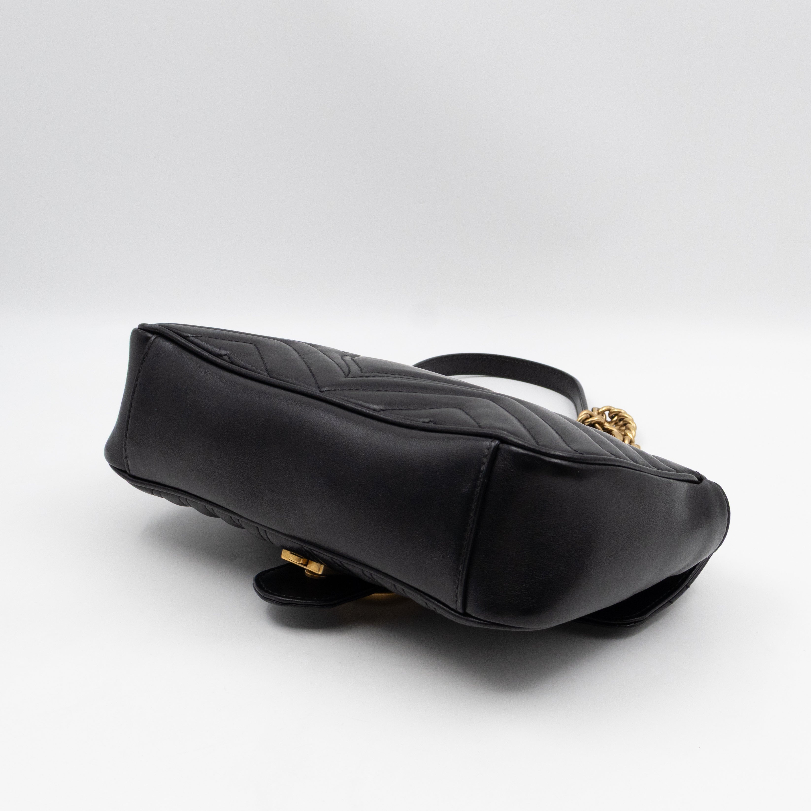GG Marmont Flap Medium Black Leather