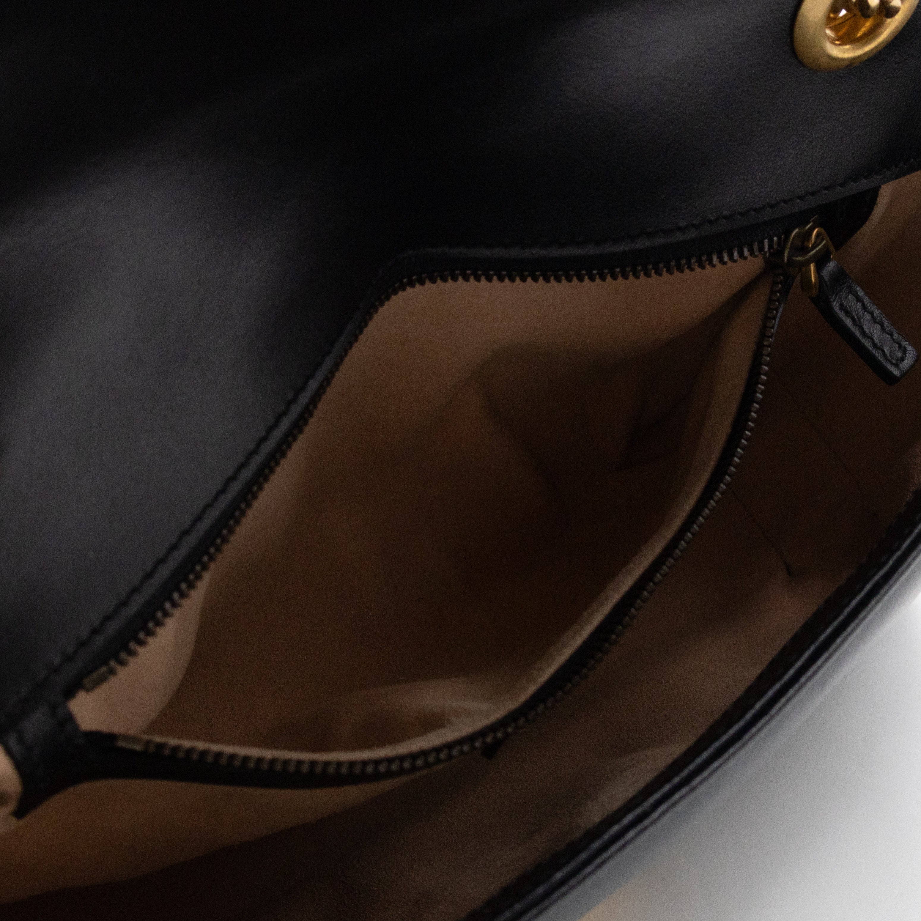 GG Marmont Flap Medium Black Leather