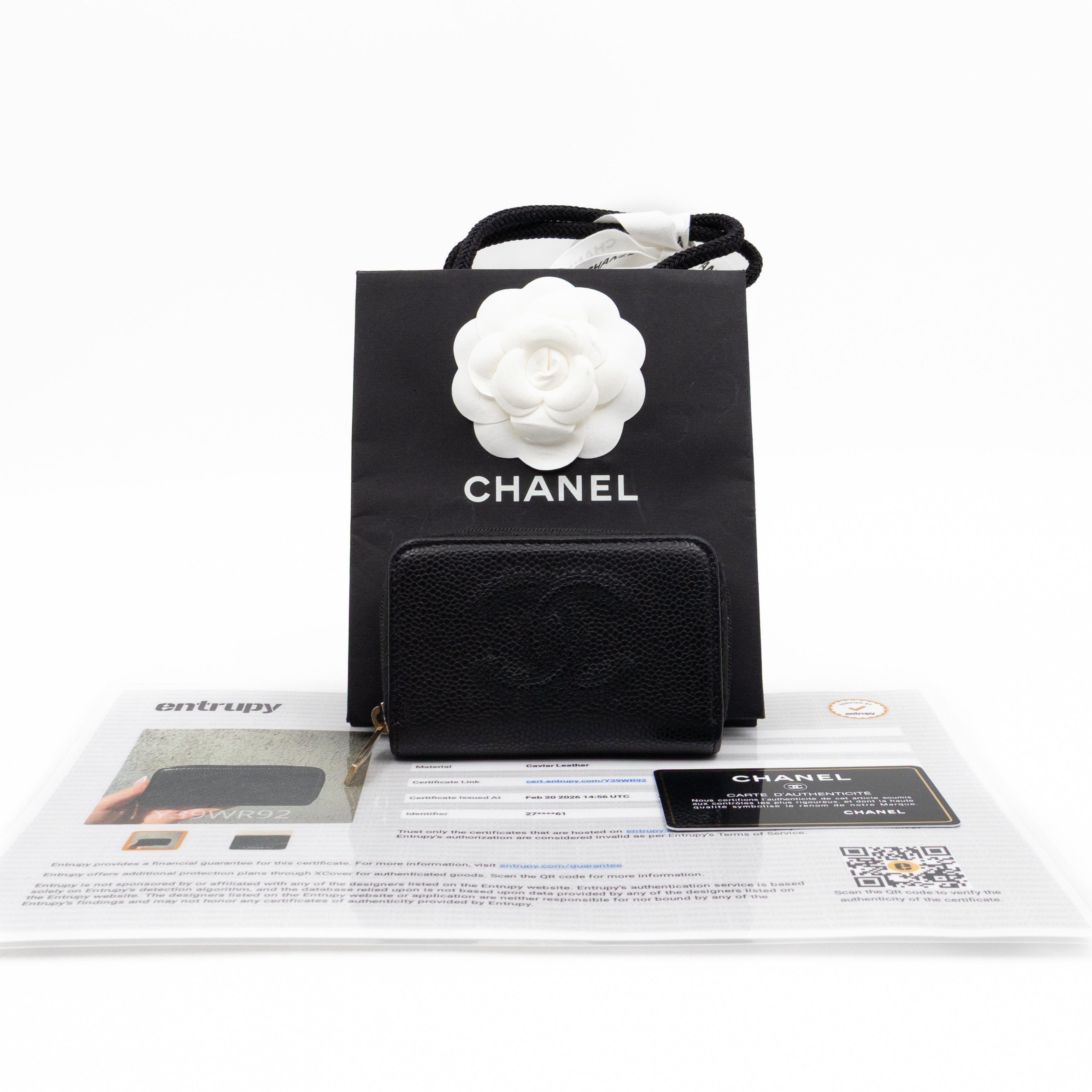 Zip Around Card Case CC Black Caviar Leather