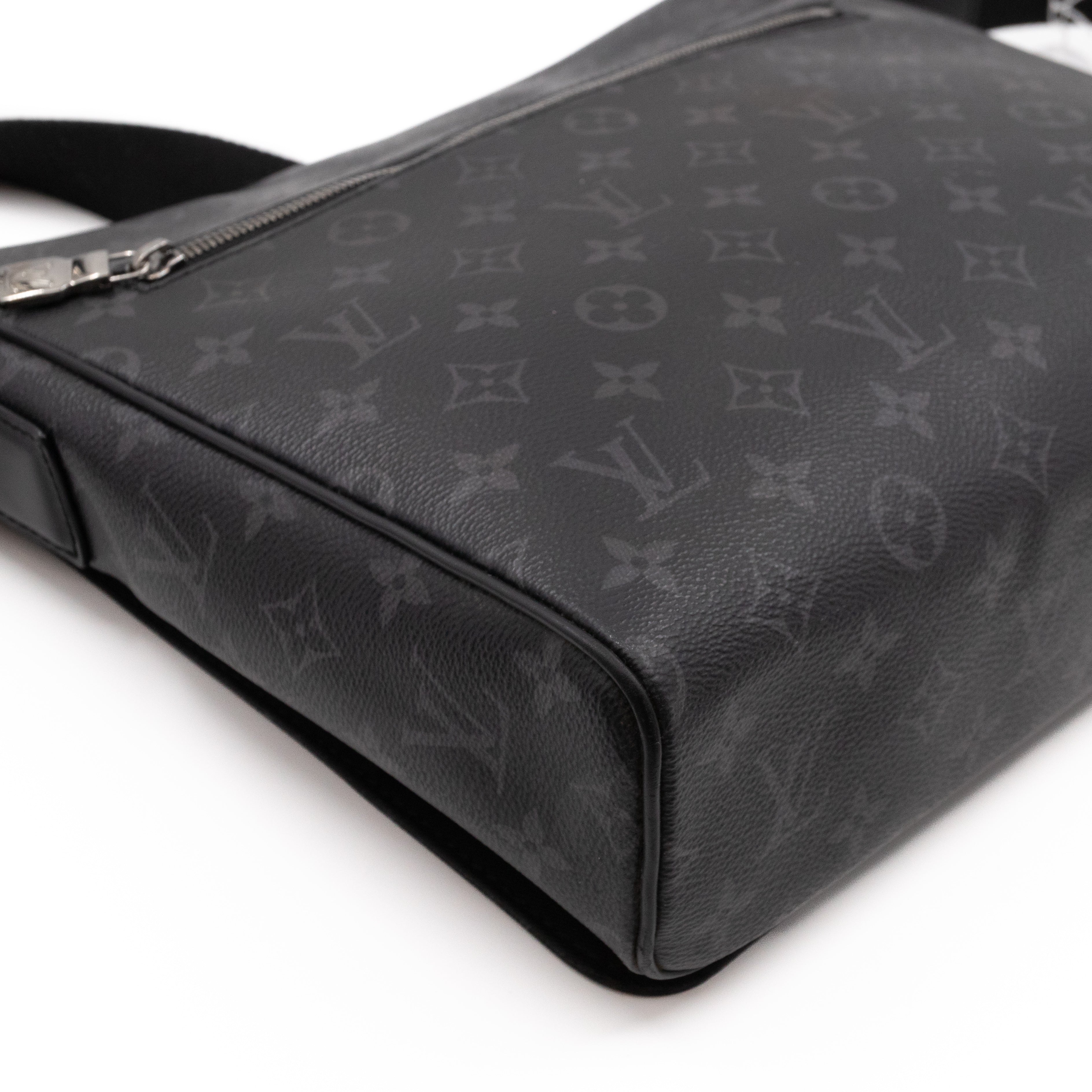 District MM Monogram Eclipse