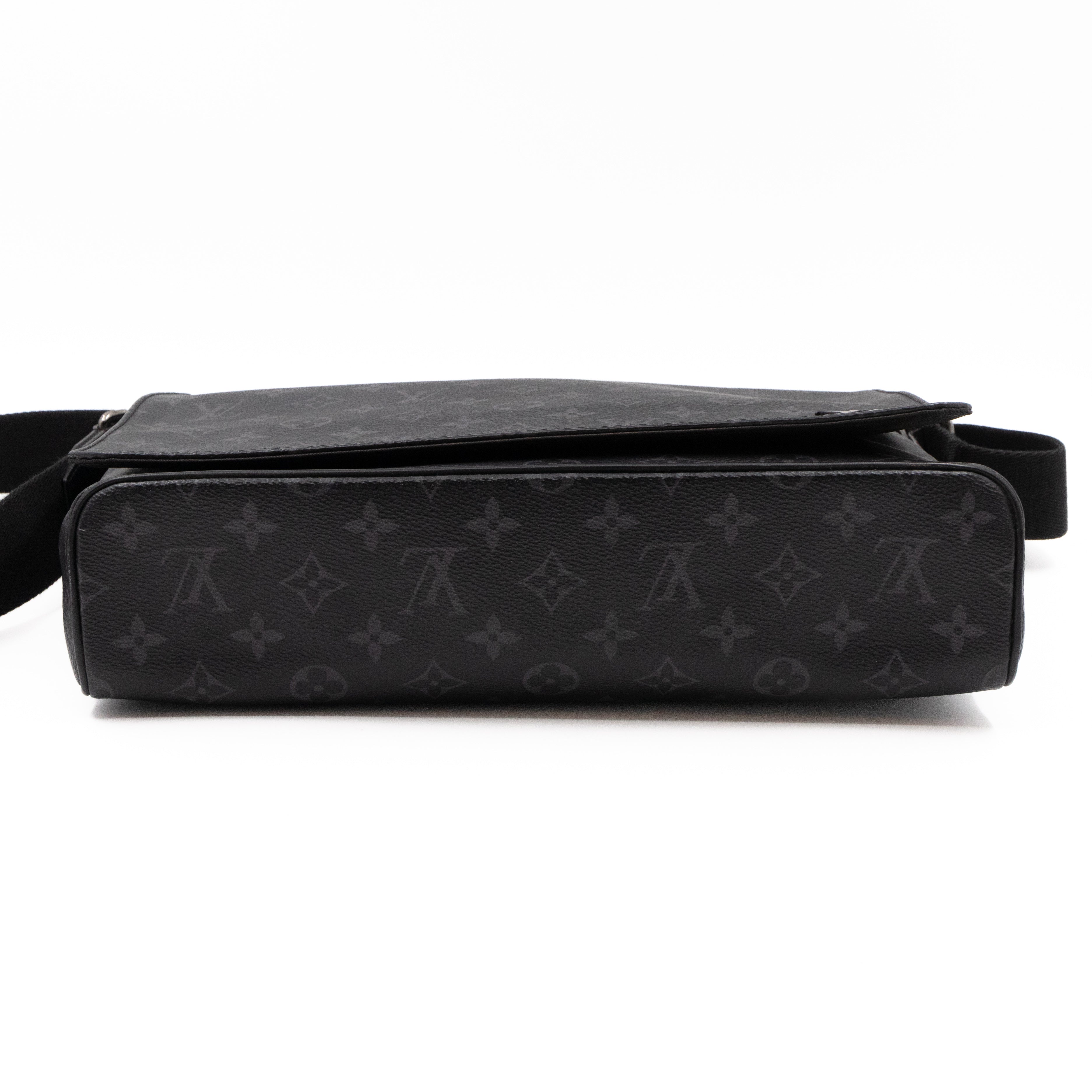 District MM Monogram Eclipse