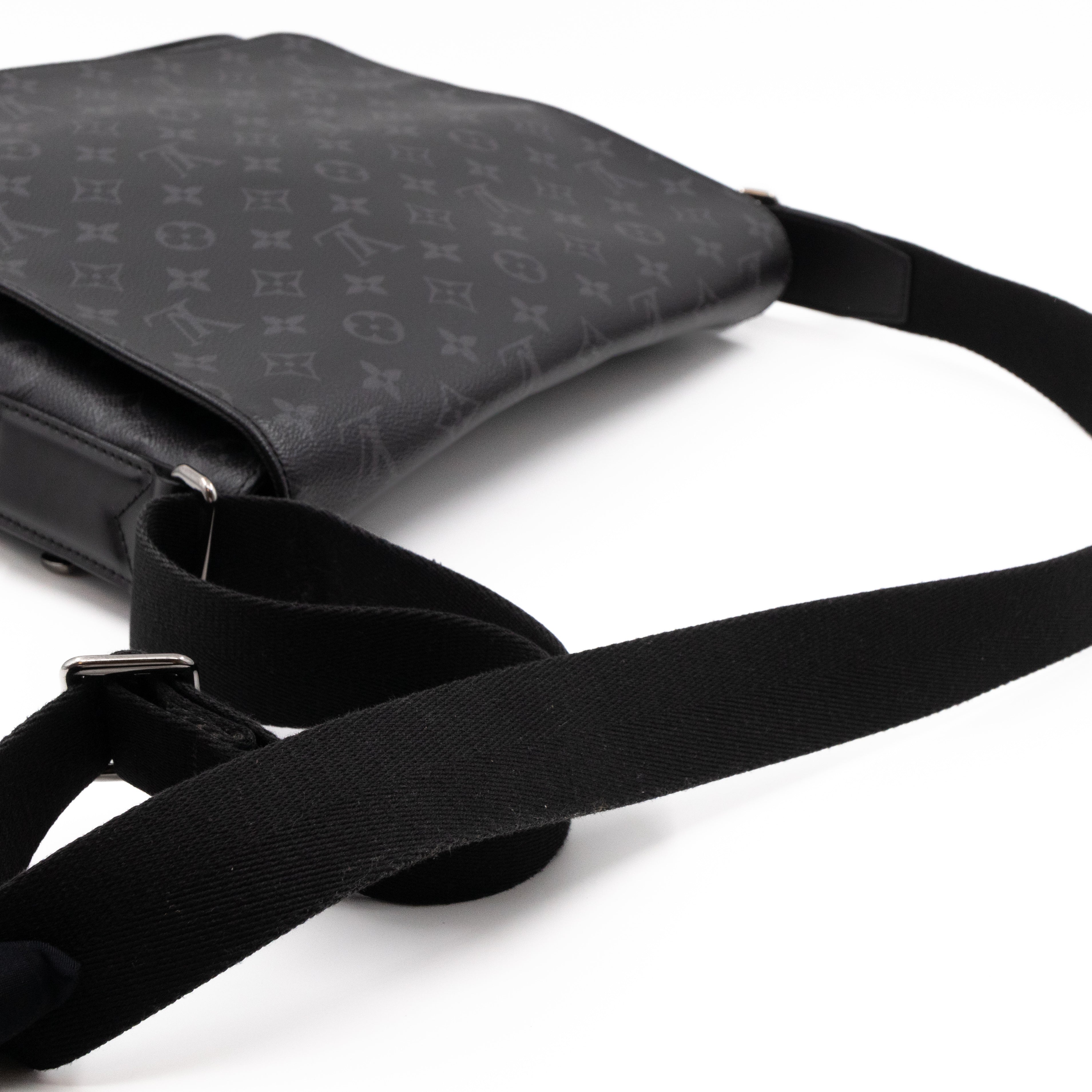 District MM Monogram Eclipse