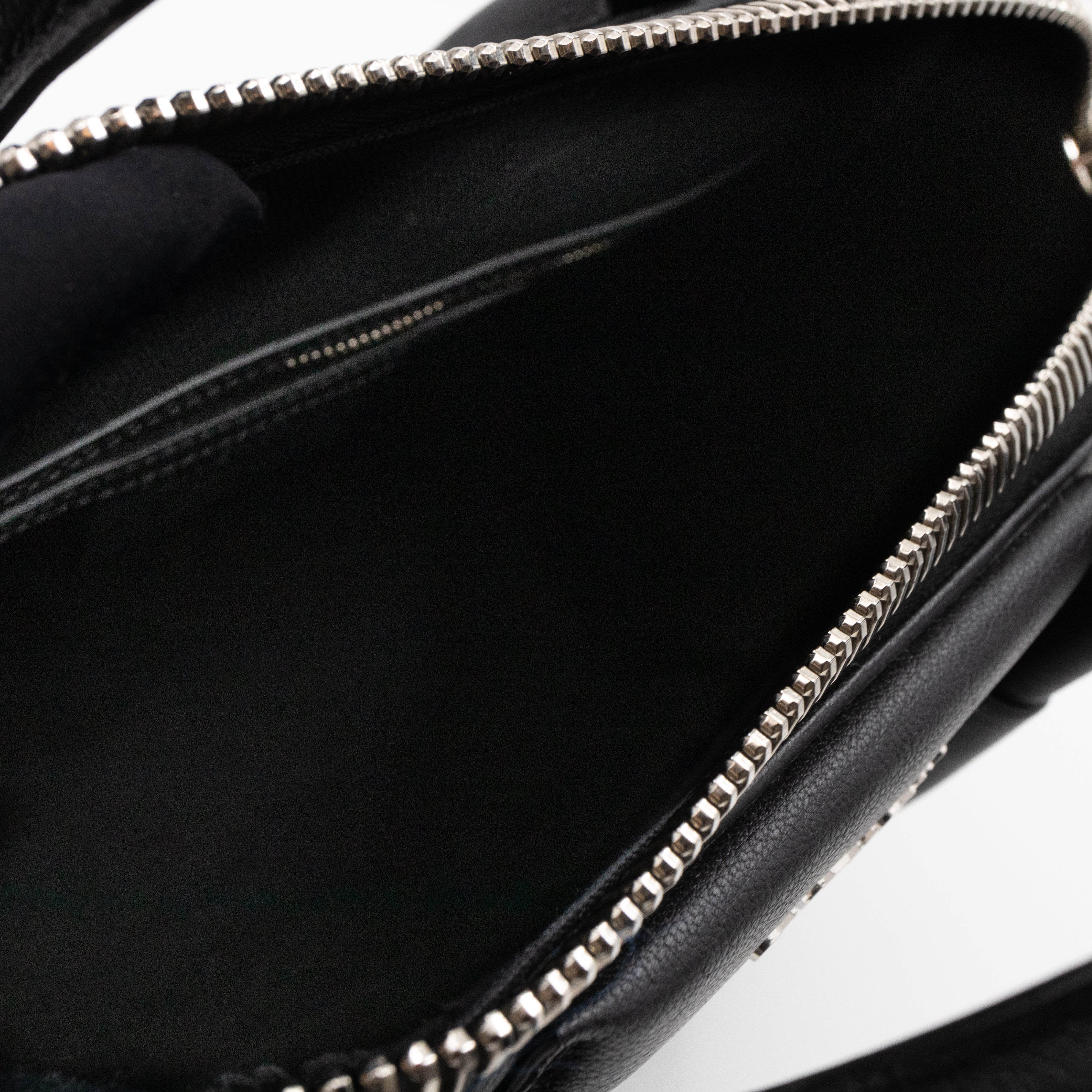 Antigona Small Black Leather