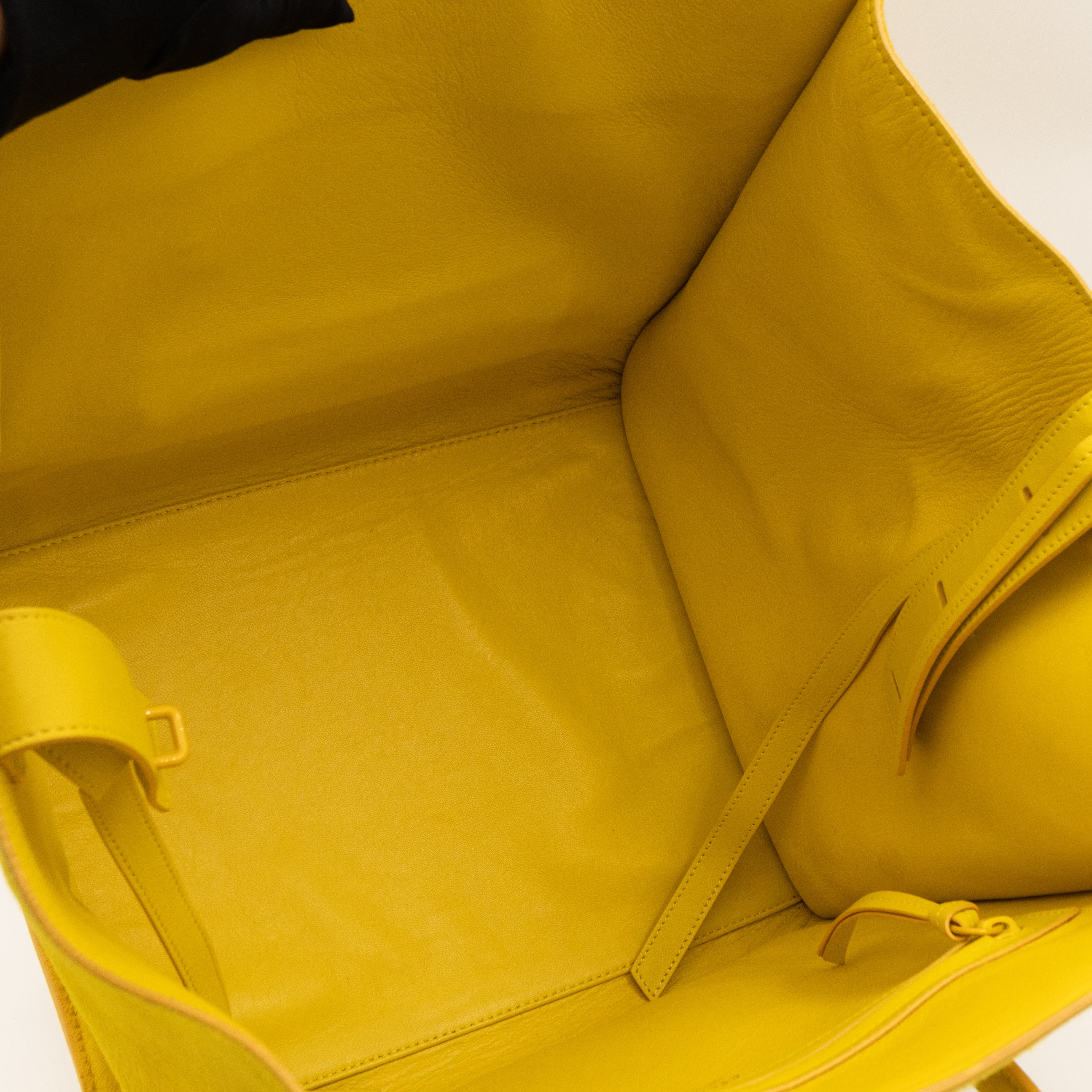 Phantom Medium Luggage Yellow Pony Hair Leather