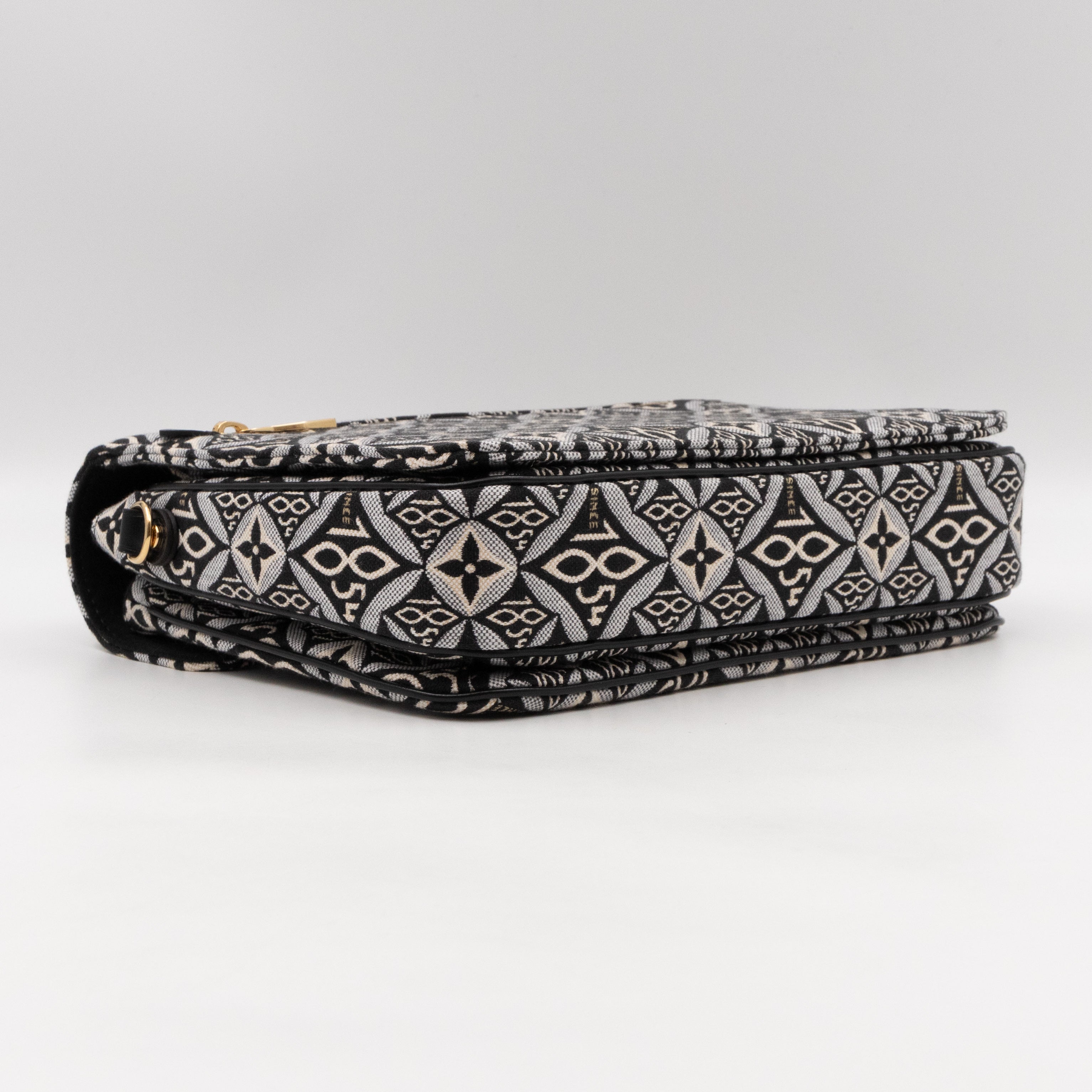 Pochette Metis Since 1854