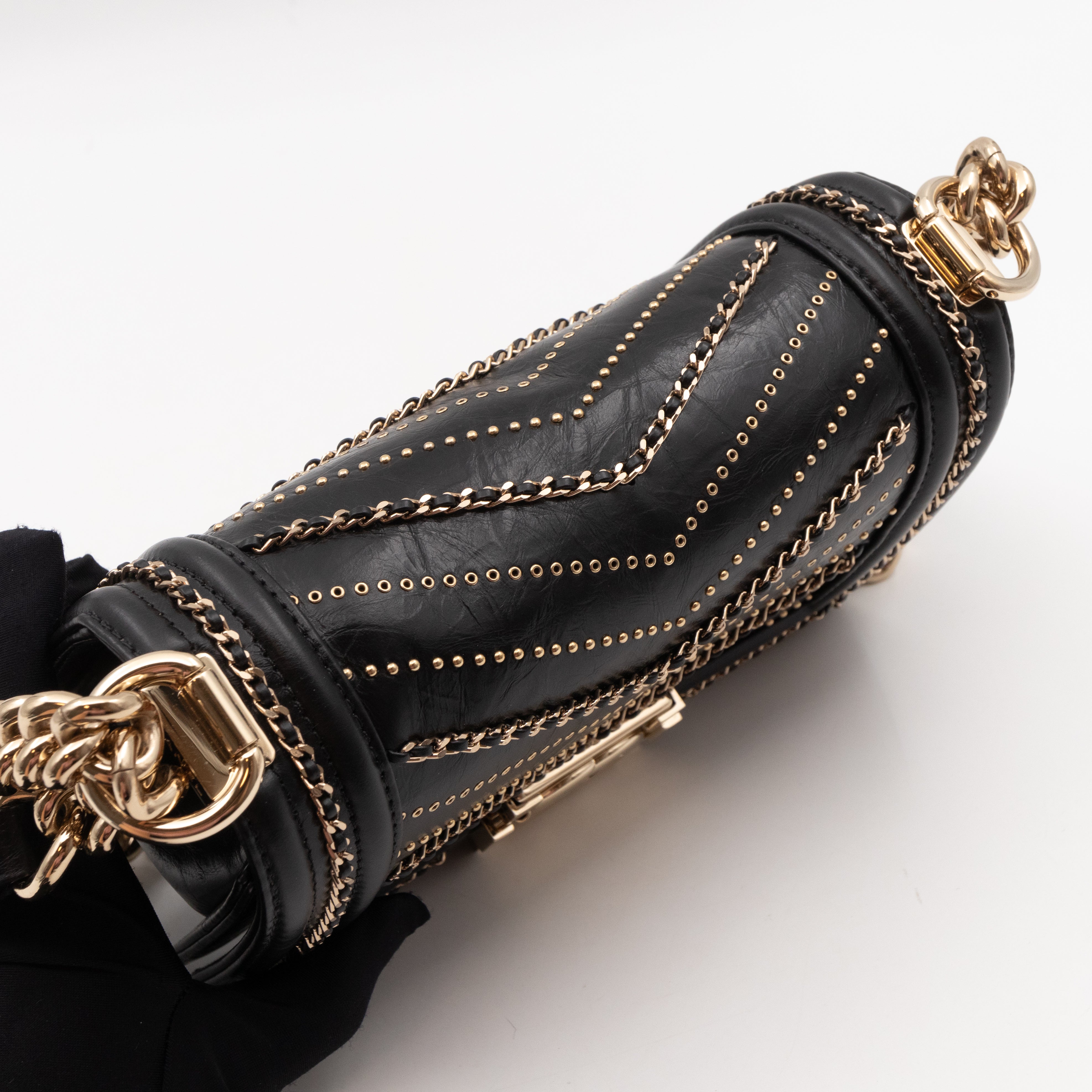 Boy Bag Small Chevron Chains Black Crumpled Calfskin