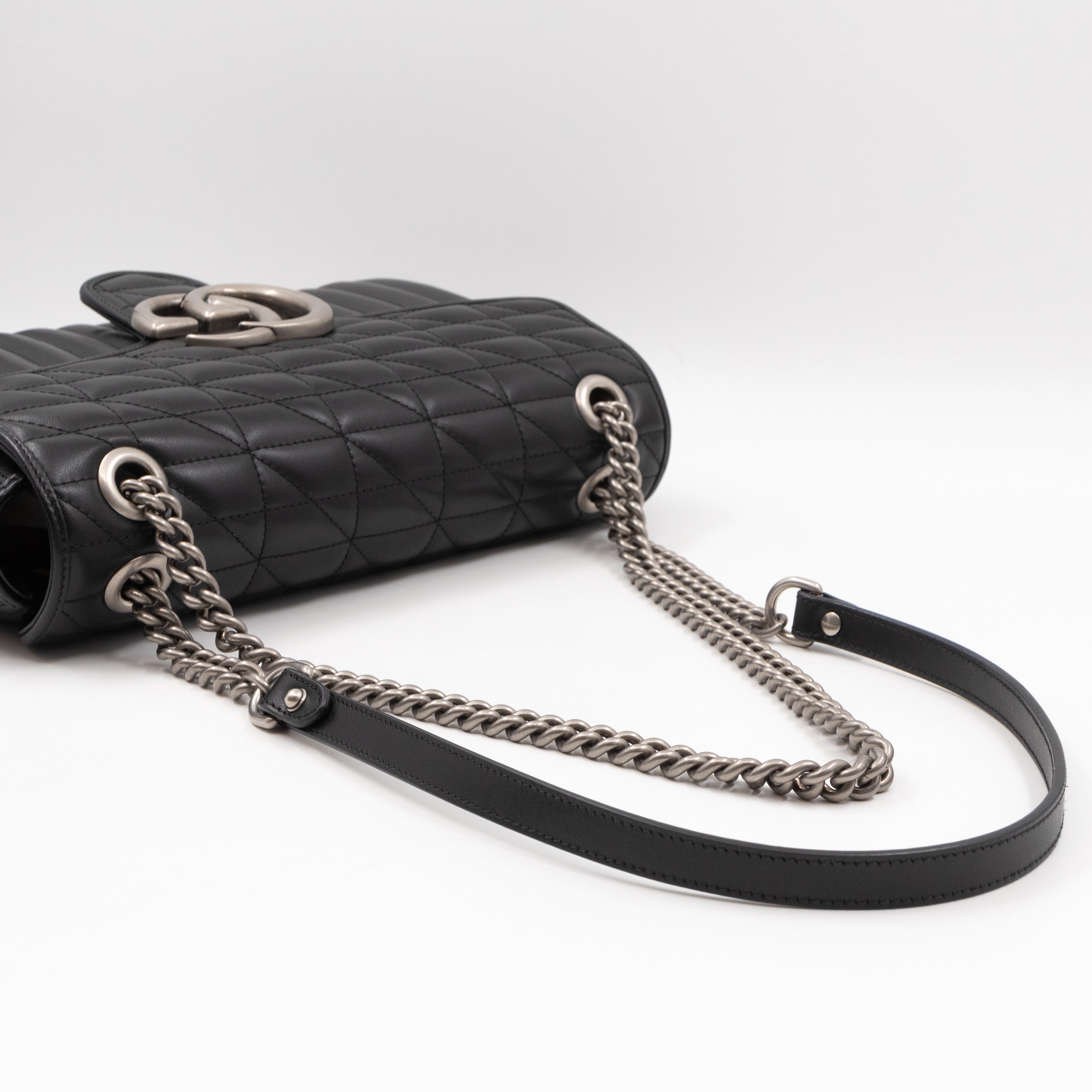 GG Marmont Flap Bag Medium Black Leather