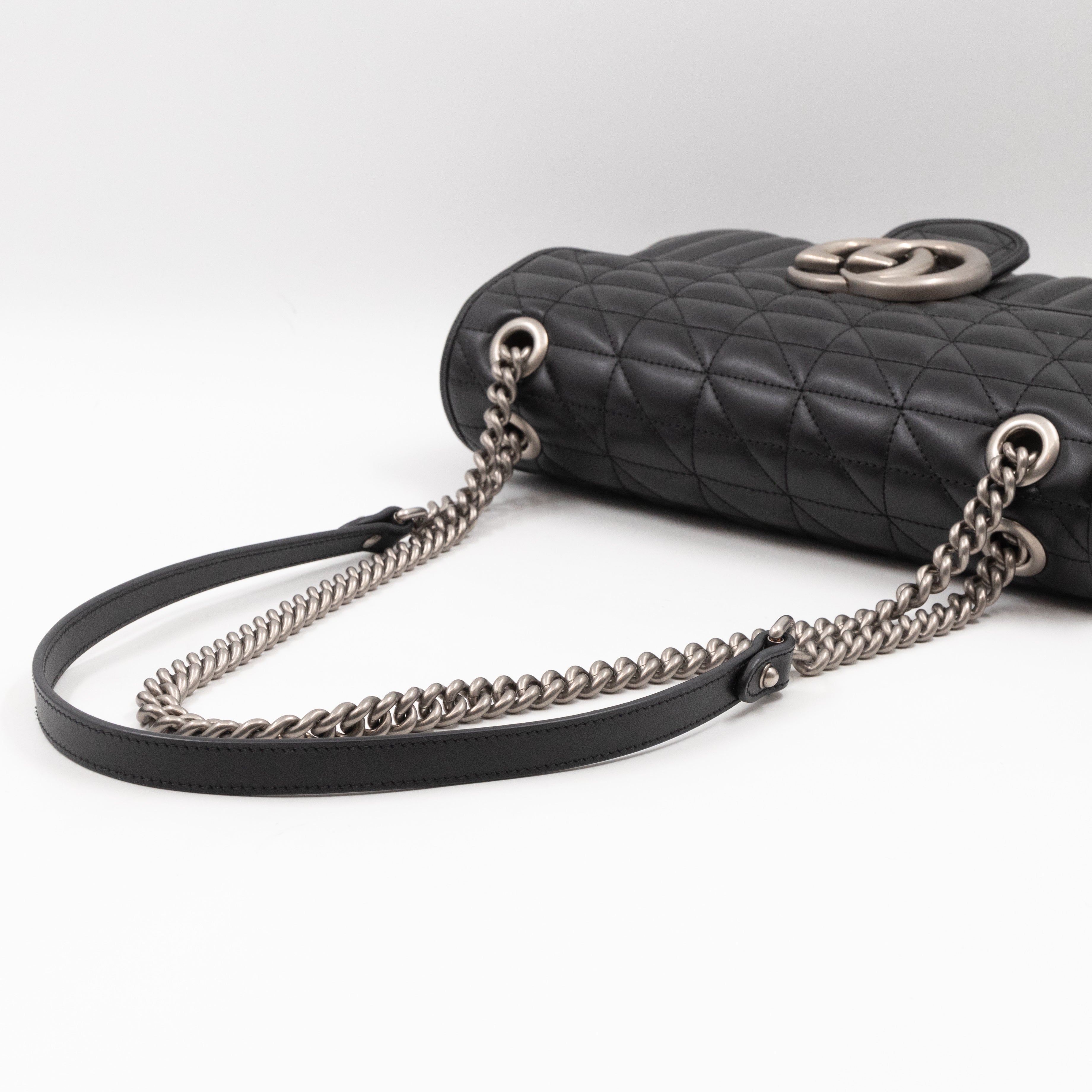 GG Marmont Flap Bag Medium Black Leather