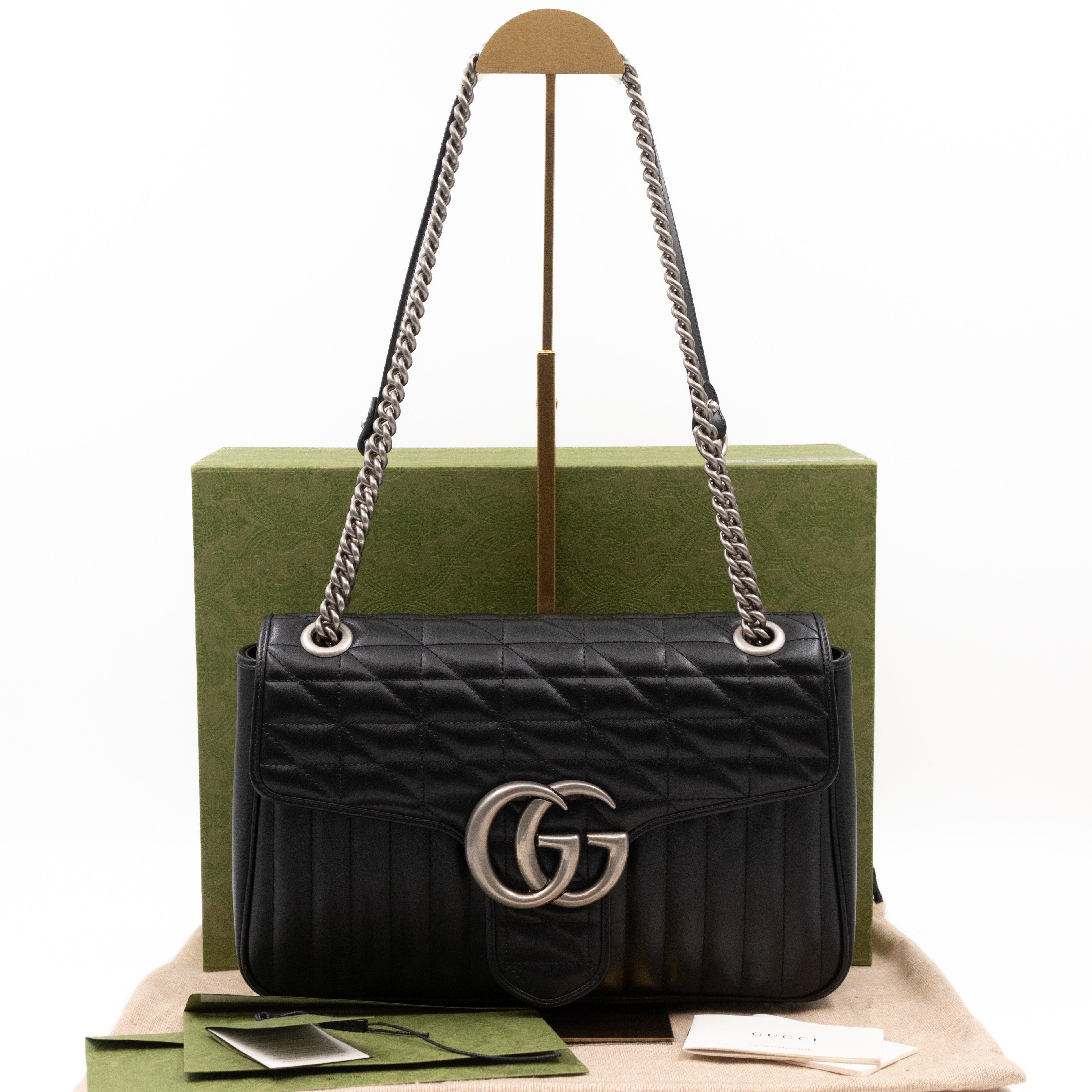 GG Marmont Flap Bag Medium Black Leather