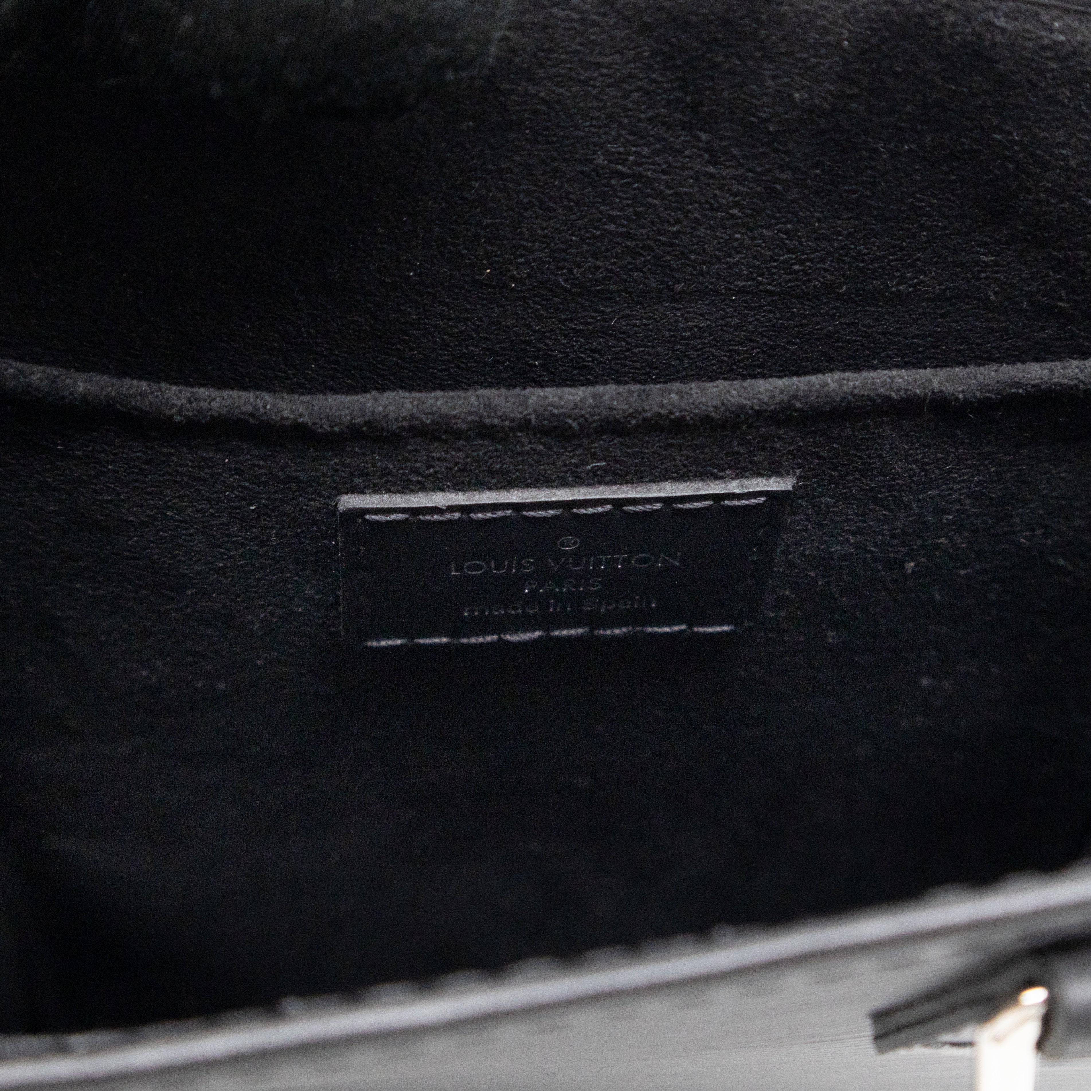 Petit Sac Plat Black Epi Leather With Jacquard Strap