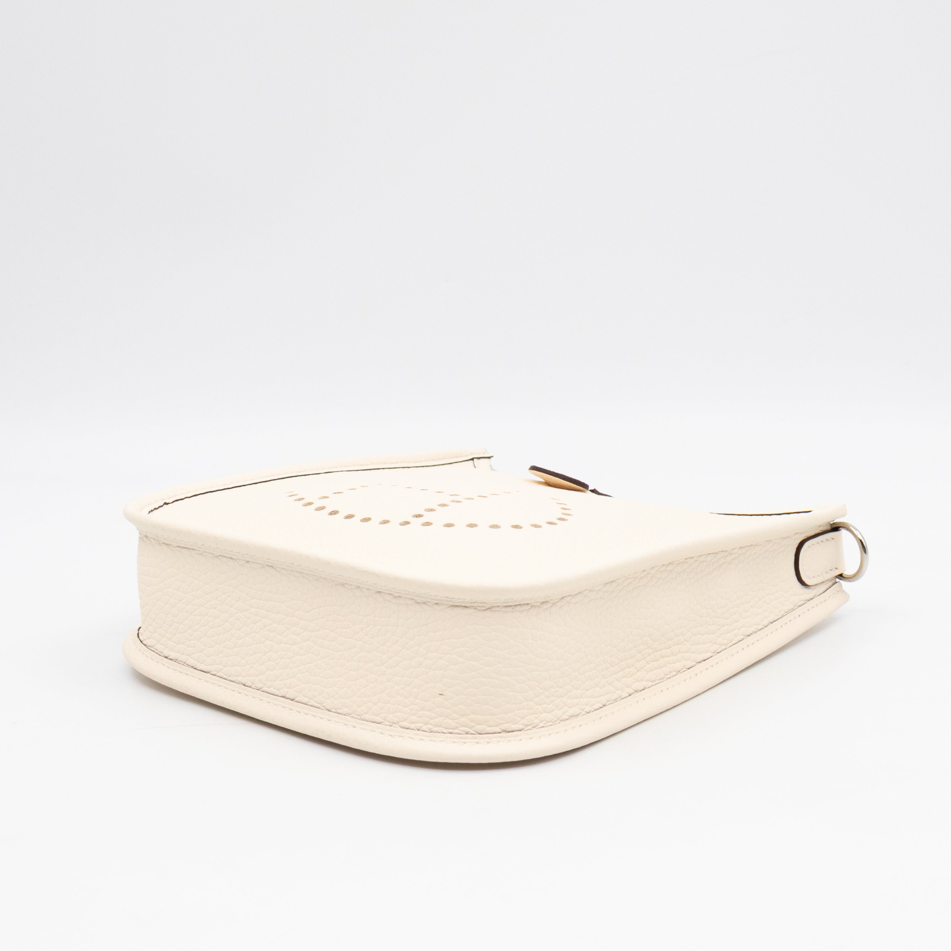 Evelyne 16 Mini Nata Leather