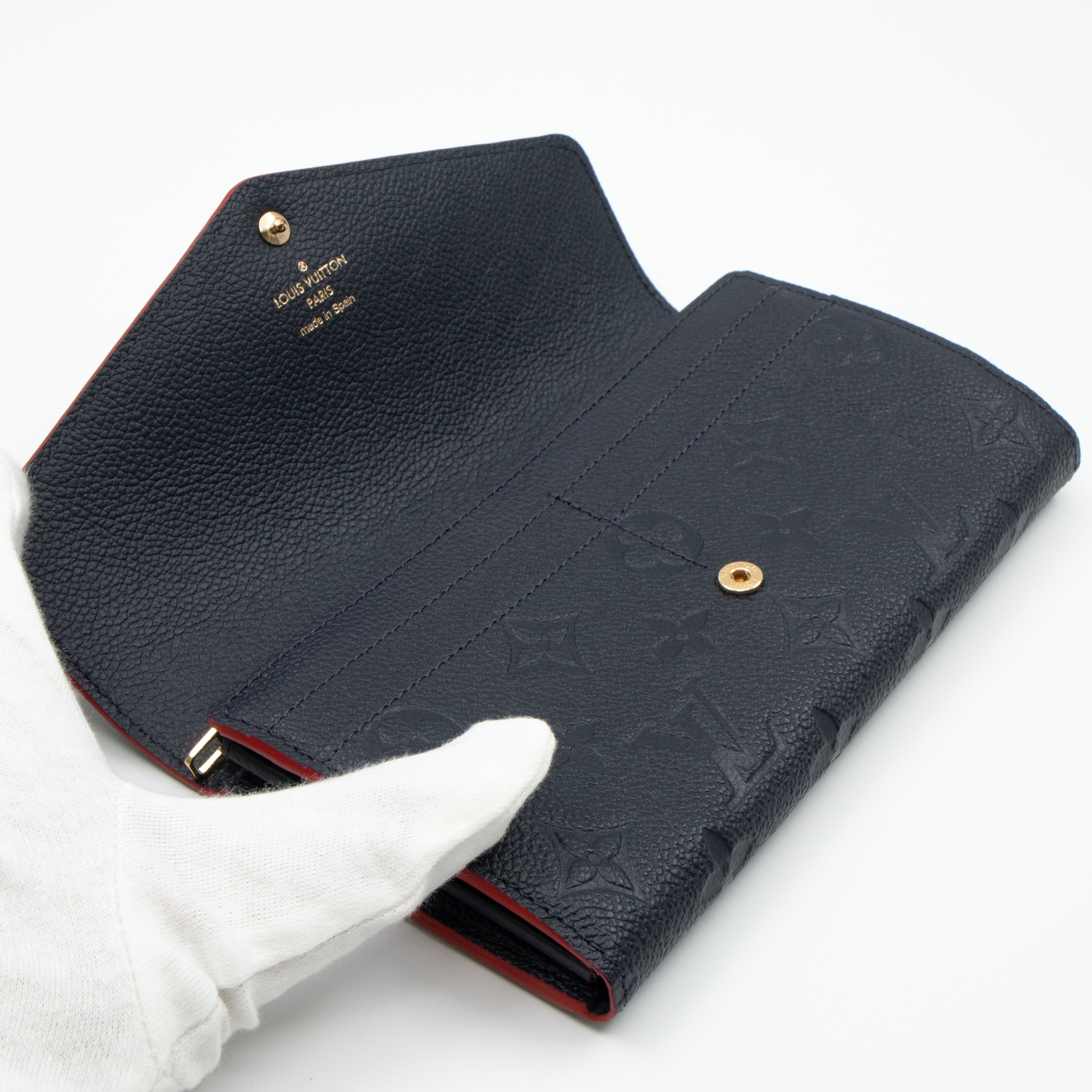 Sarah Wallet Monogram Empreinte Marine Rouge