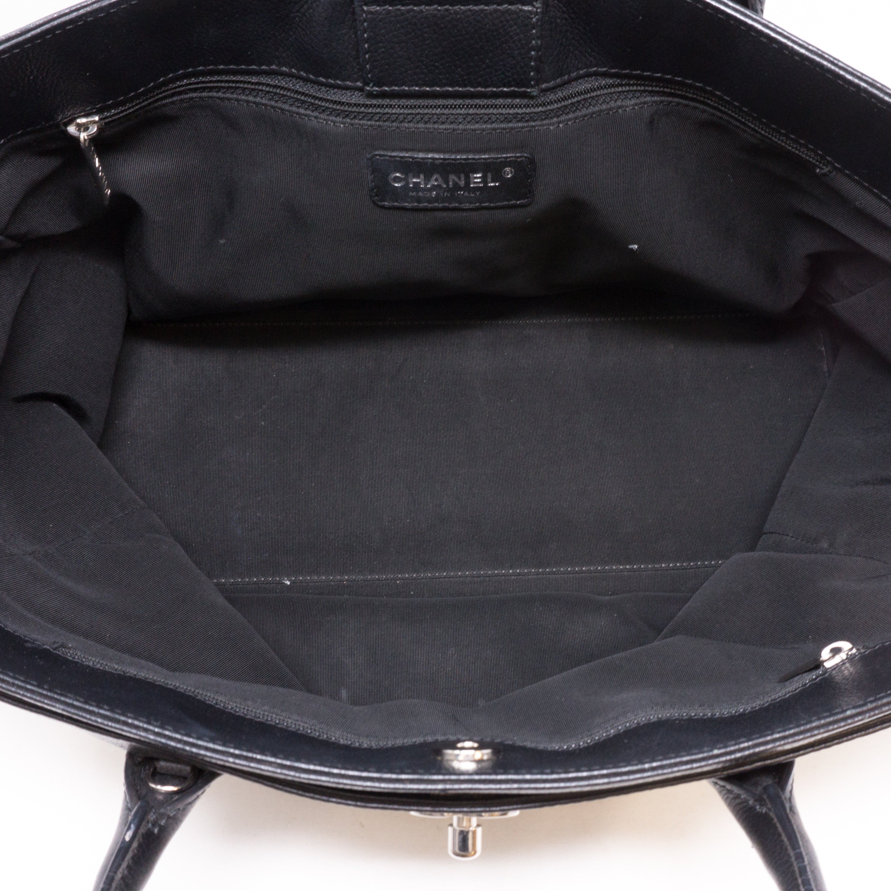 Executive Cerf Black Leather Tote