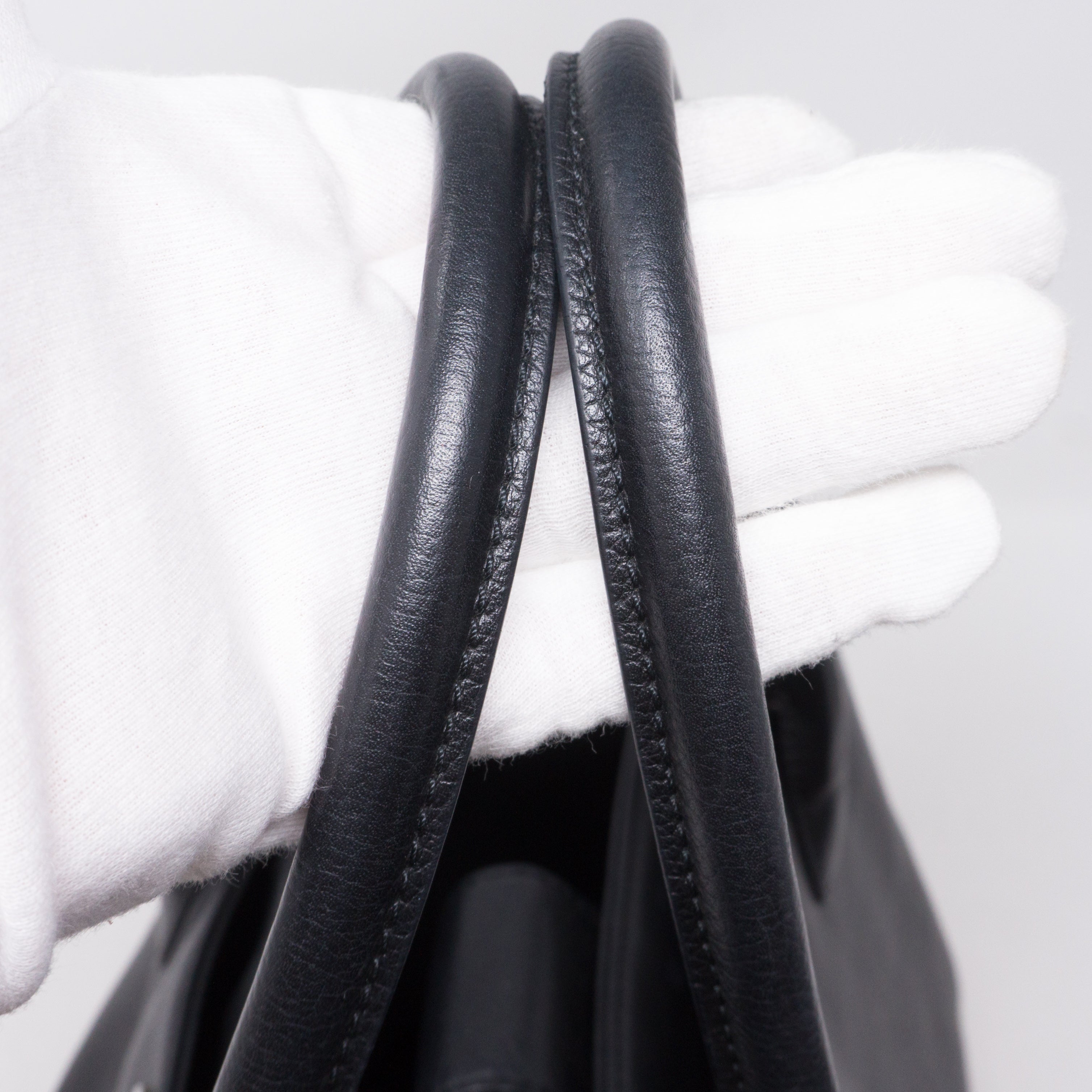 Executive Cerf Black Leather Tote