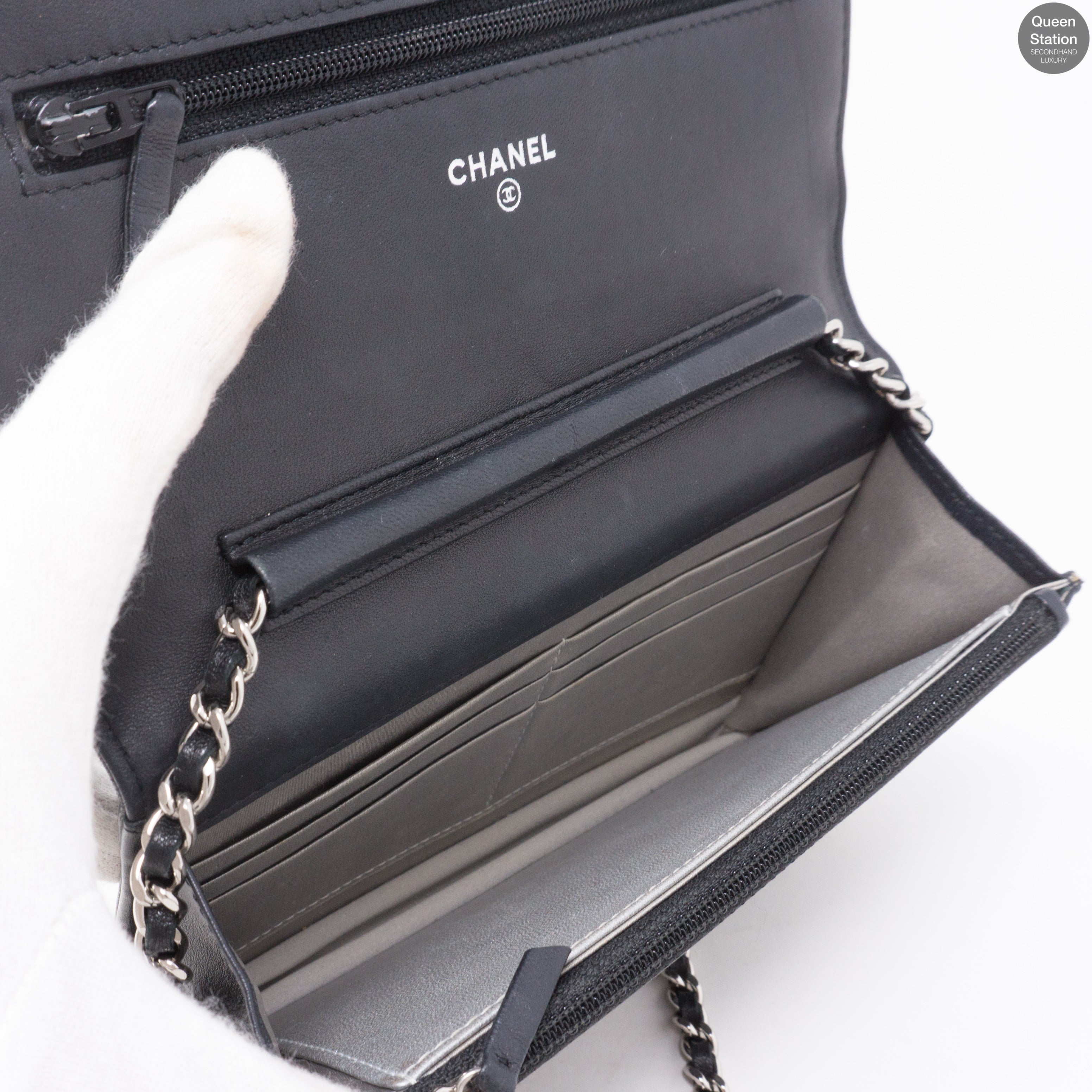 Black Leather Camelia Wallet On Chain