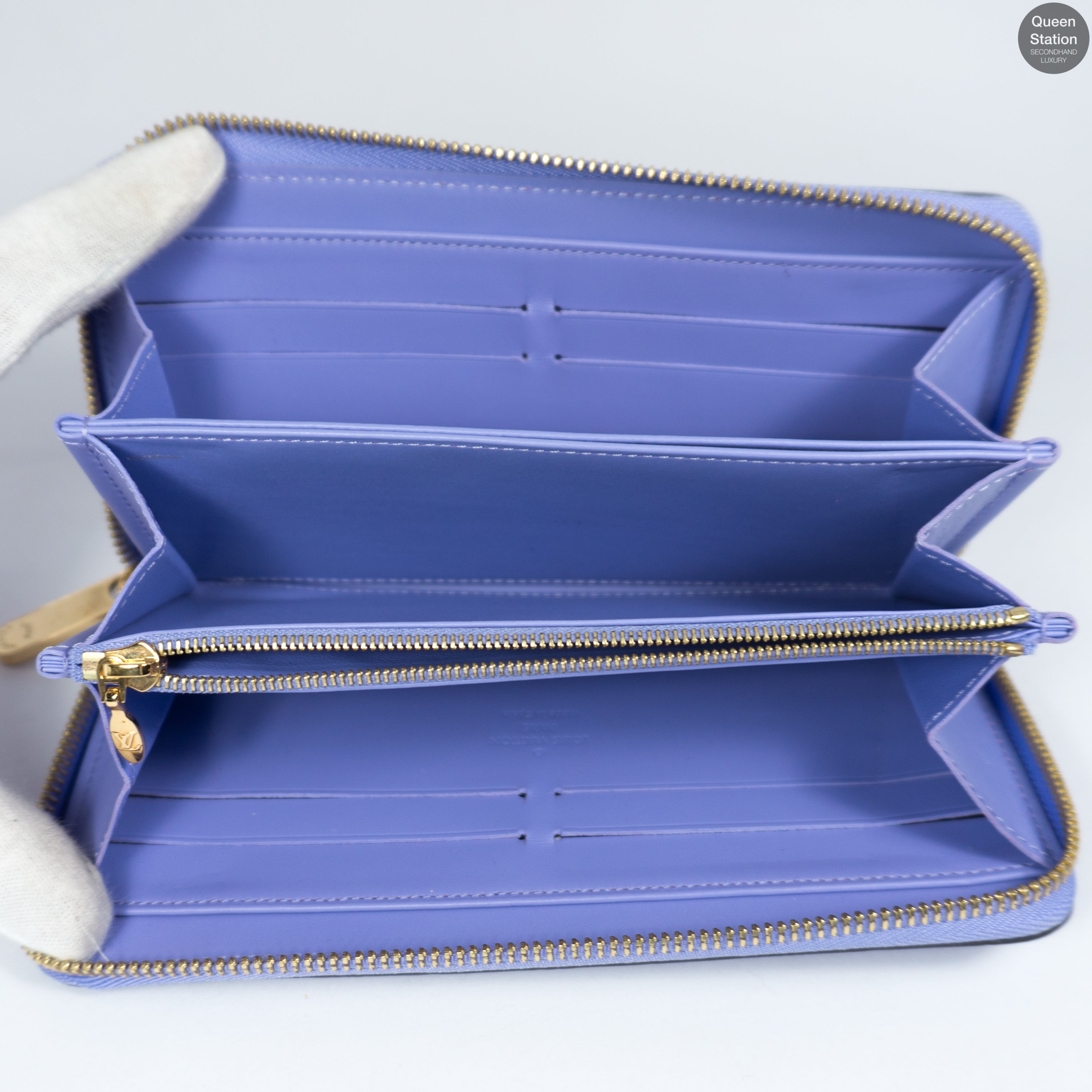 Zippy Wallet Purple Vernis Leather