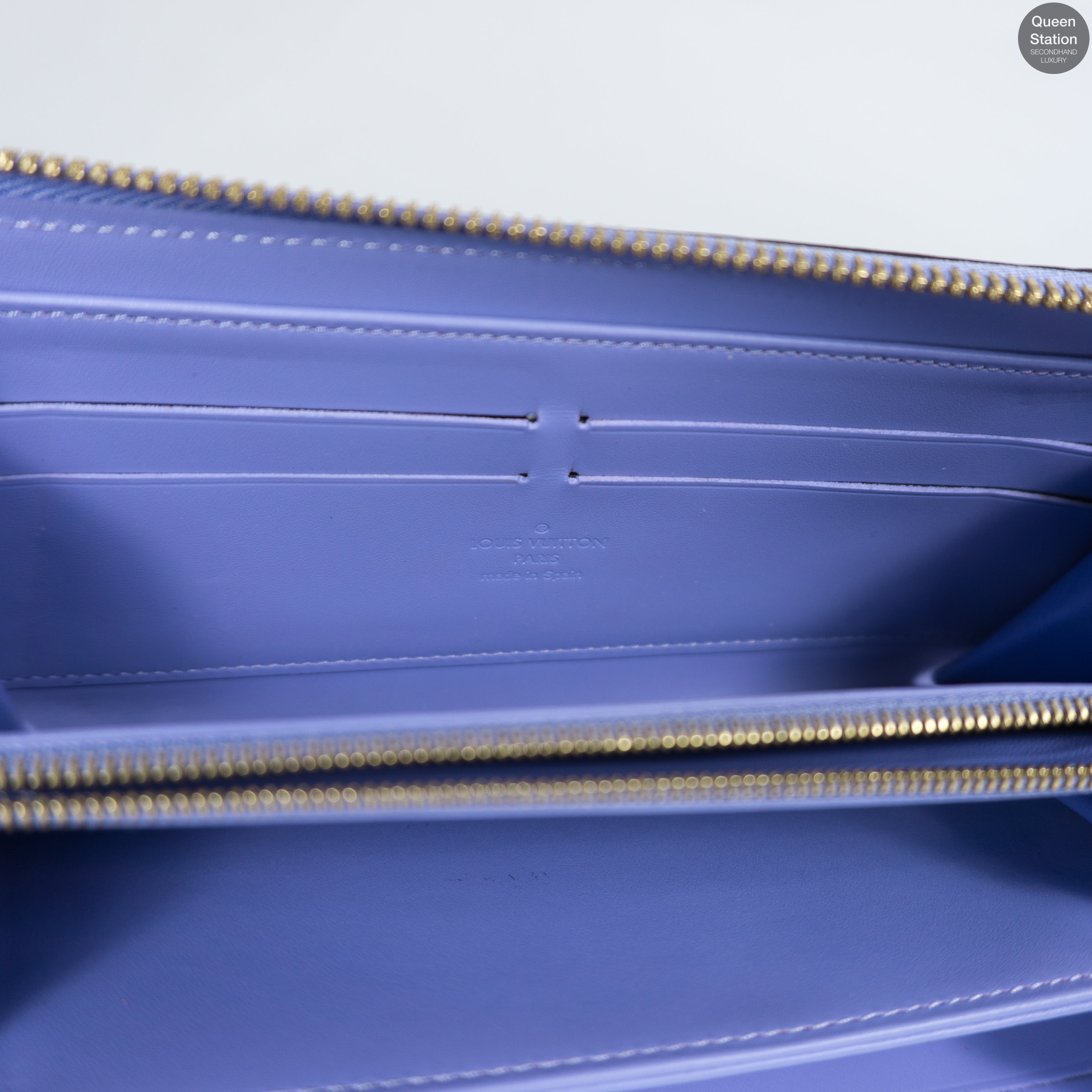 Zippy Wallet Purple Vernis Leather