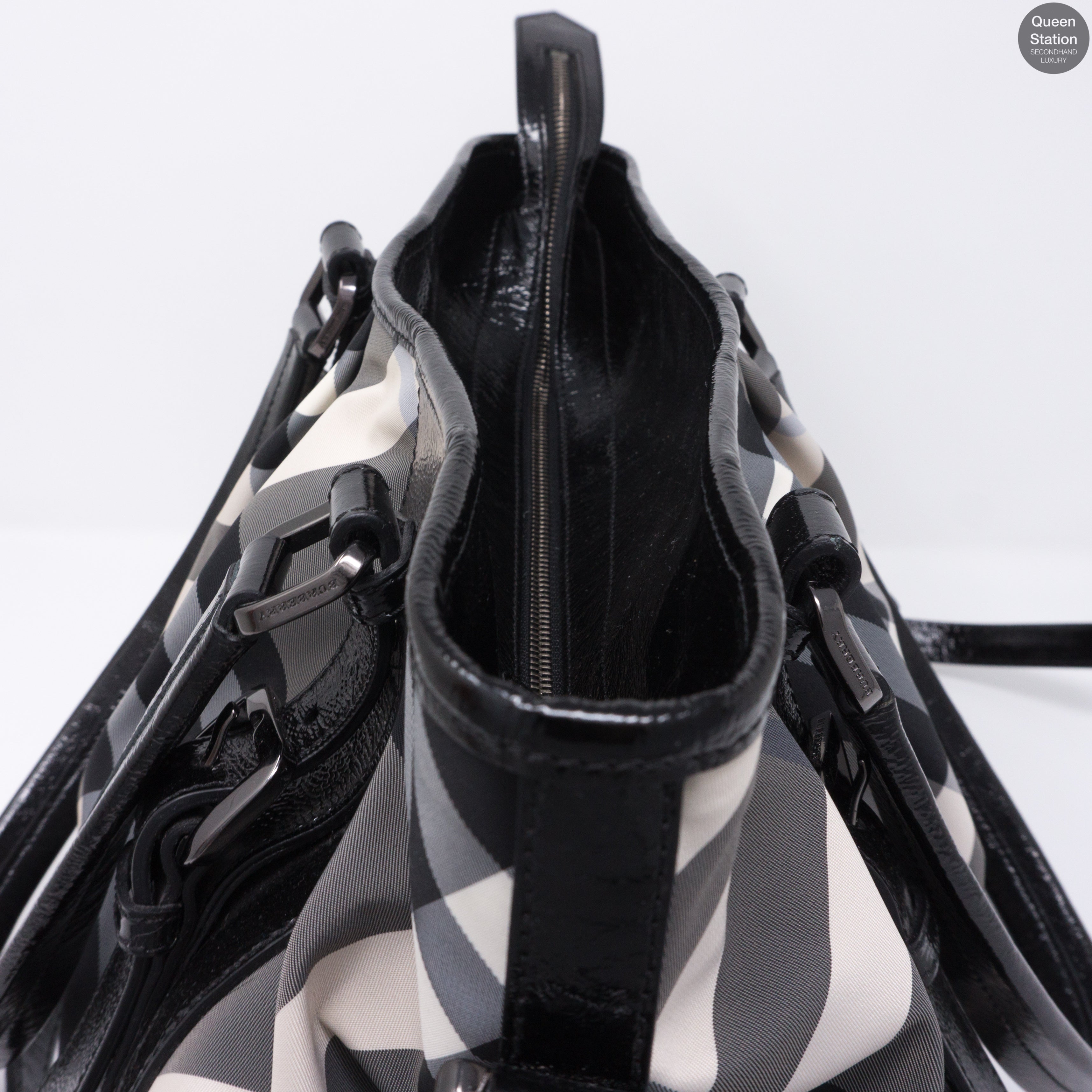 Beat Check Medium Lowry Tote