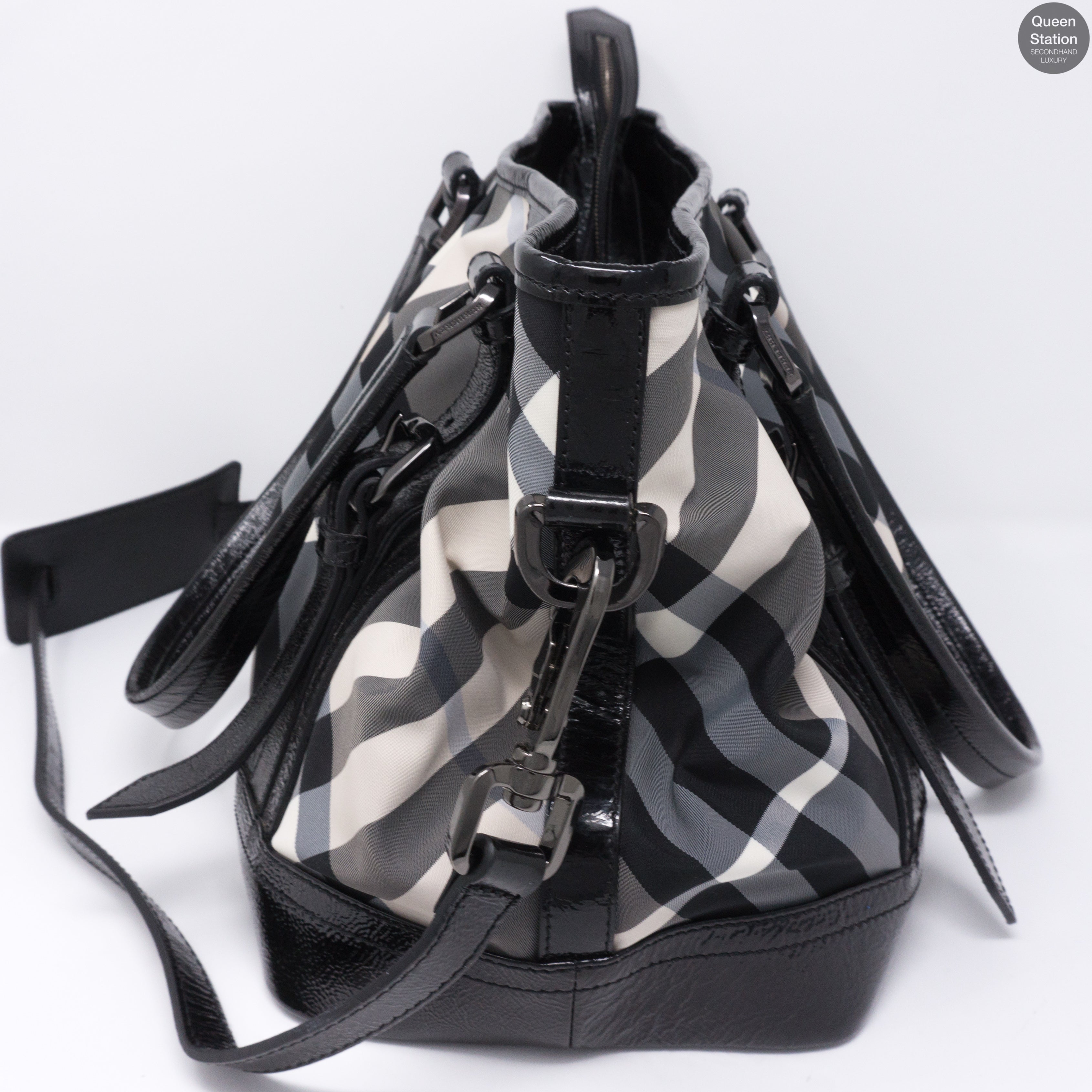Beat Check Medium Lowry Tote